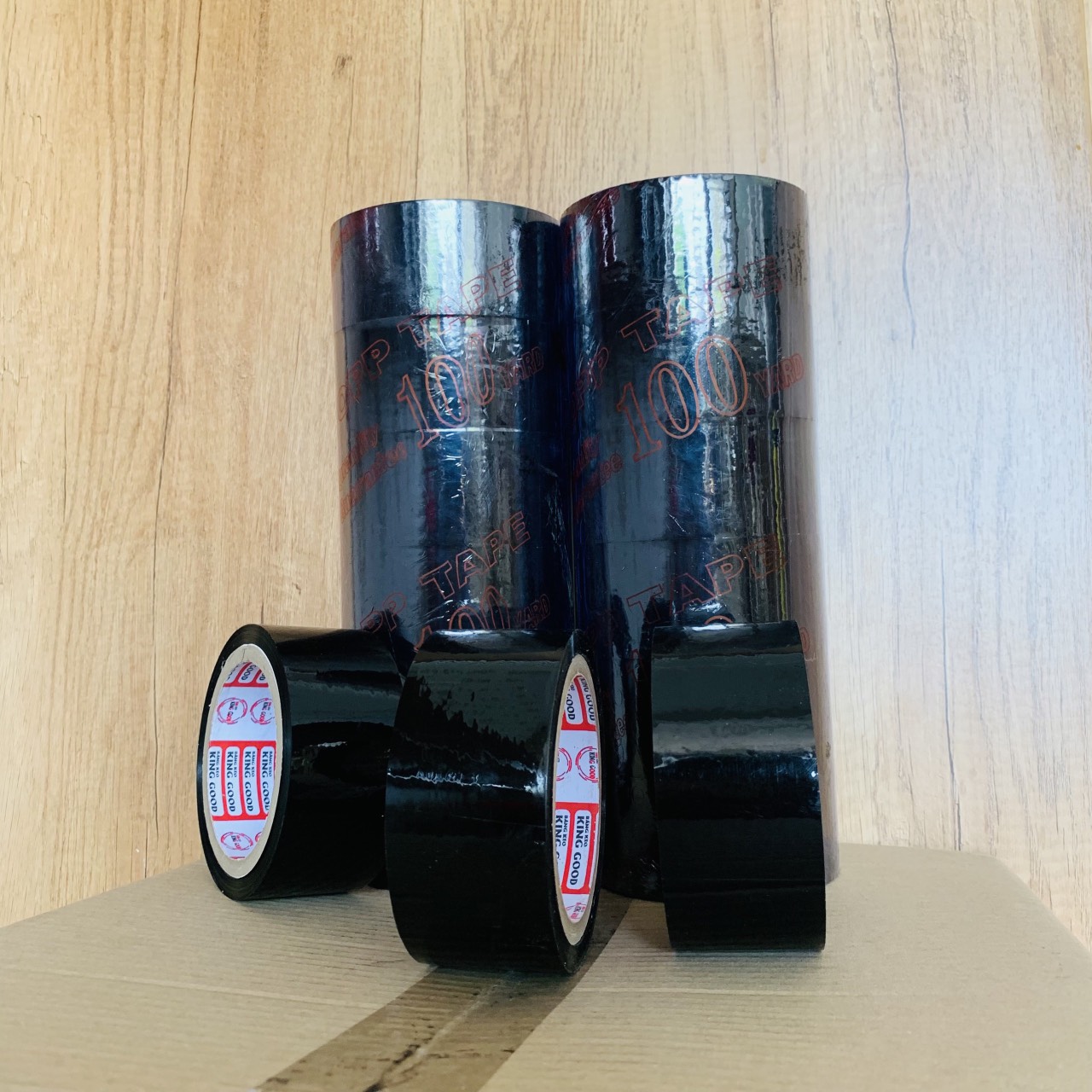 Cuộn băng keo gói hàng nhiều màu loại 100 Yard V441