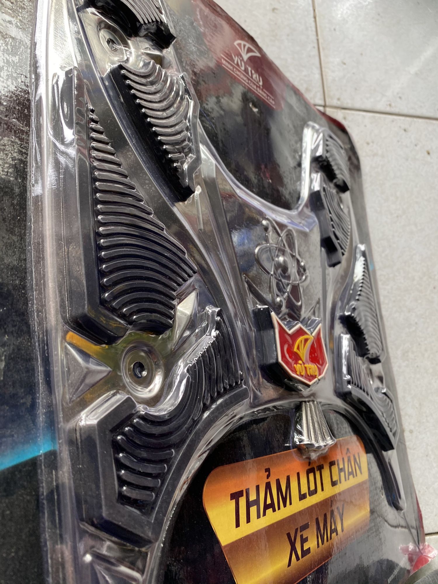 thảm để chân vision 2023-2021 inox