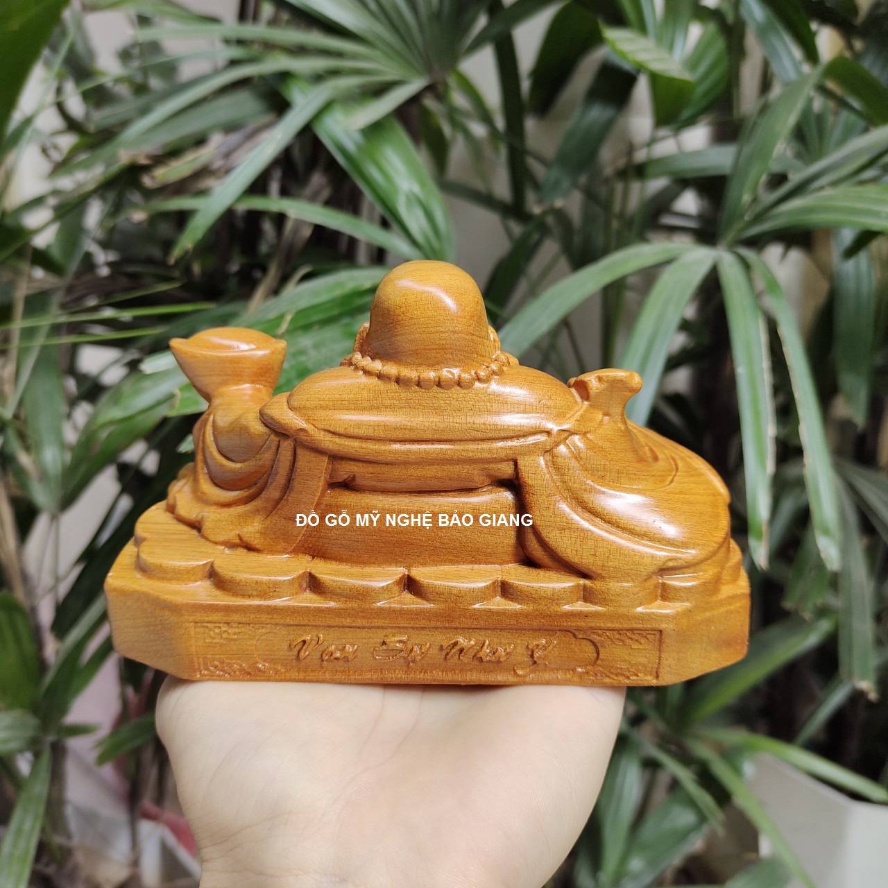 Tượng phật di lặc gỗ bách xanh
