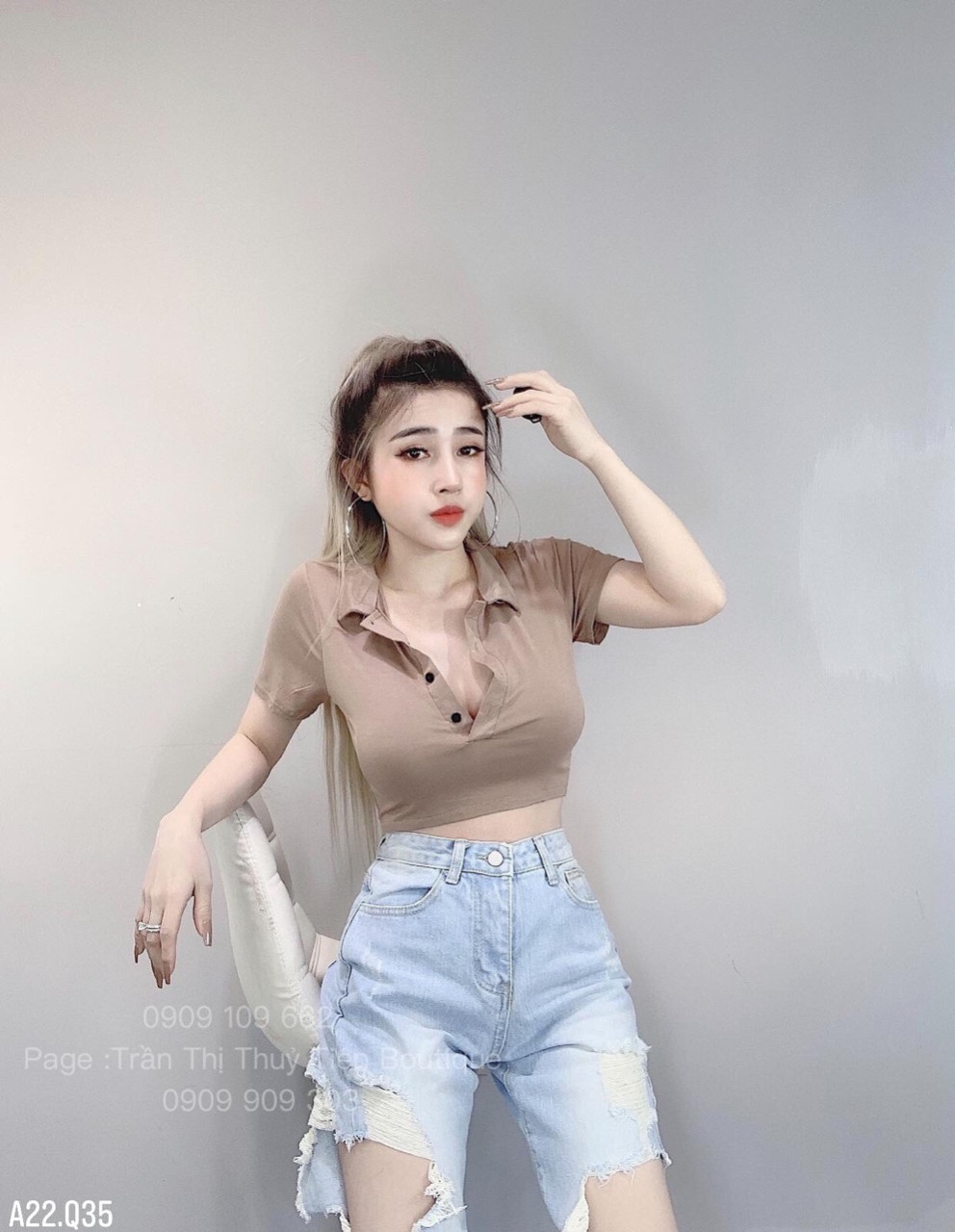 Áo thun croptop có cổ phối nút phong cách sexy TTSA0051