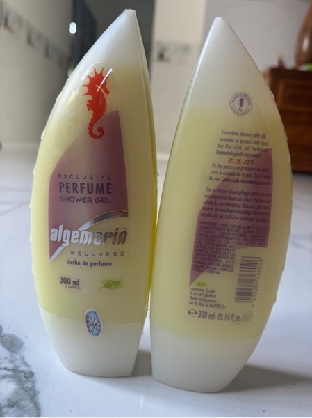 Sửa tắm cá ngựa 300ml 2 màu