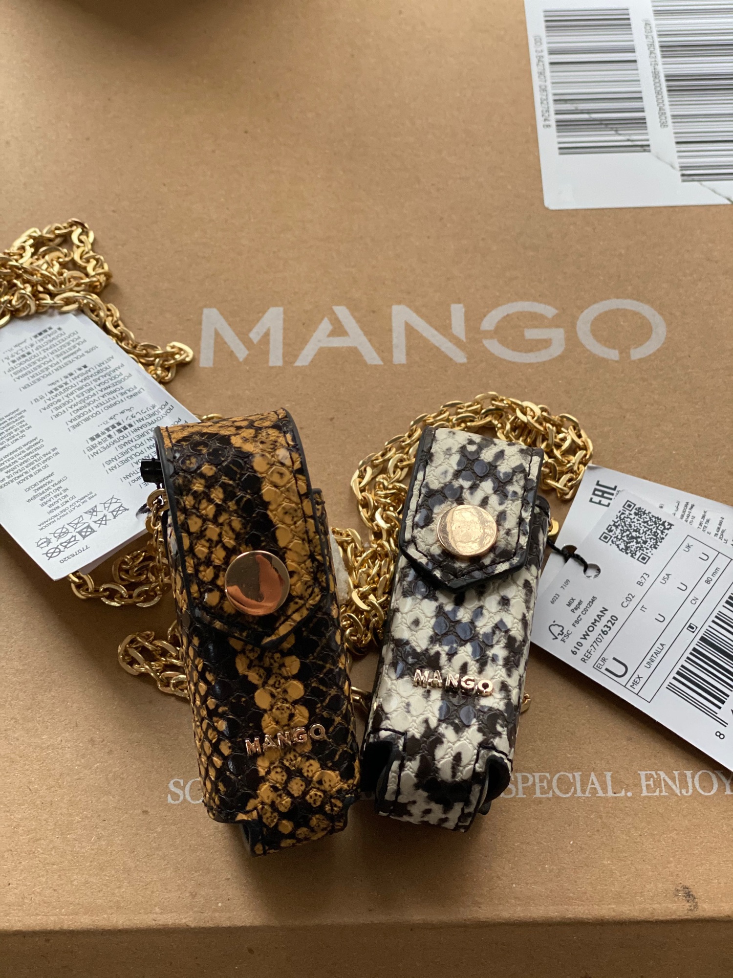 Túi đựng son Mango Auth Germany siêu Trend và Limit (fullbill và ảnh thật)