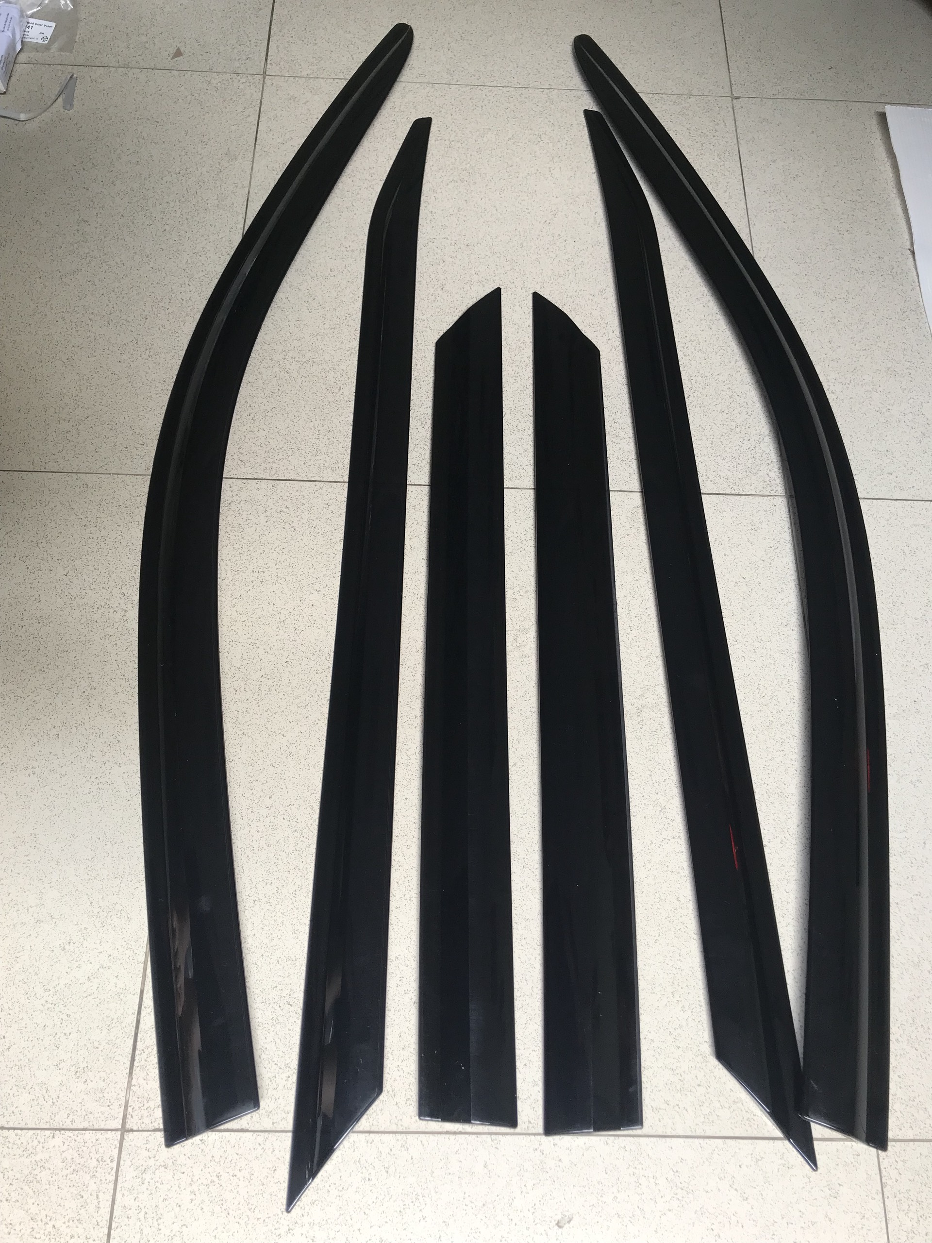 Bộ vè mưa 6 mảnh xe FORTUNER