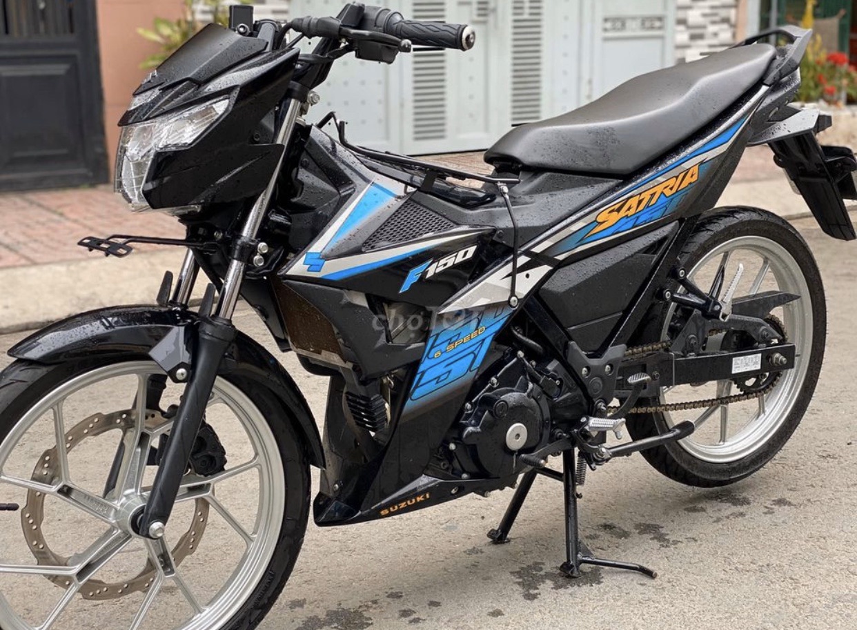 Tem rời Satria Fi150 150 xanh Crom