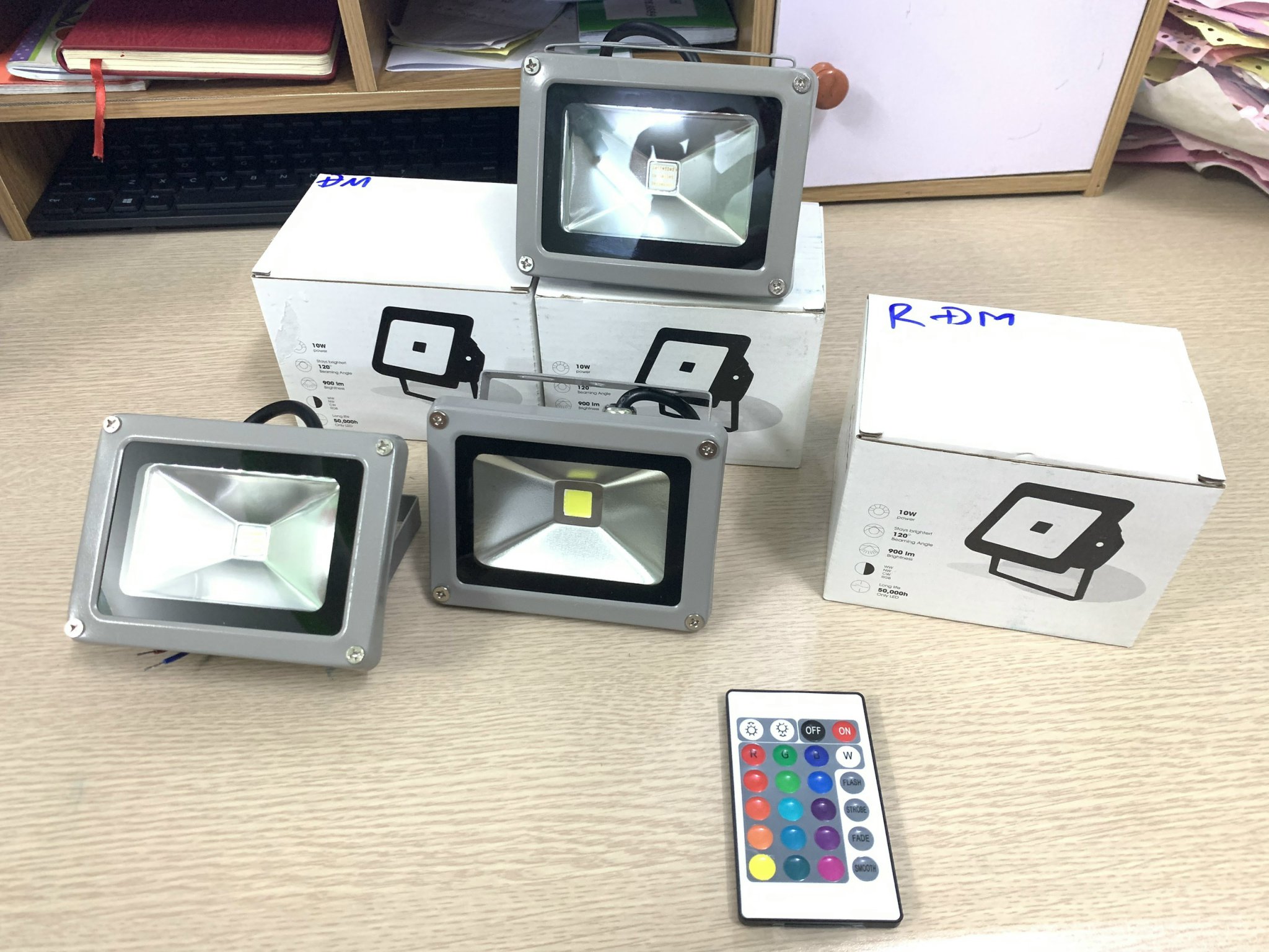 Đèn Pha Led 50W Chuyên lắp Ngoài trời (Trắng, Vàng, Dương, Lá, Đỏ, Đổi Màu)