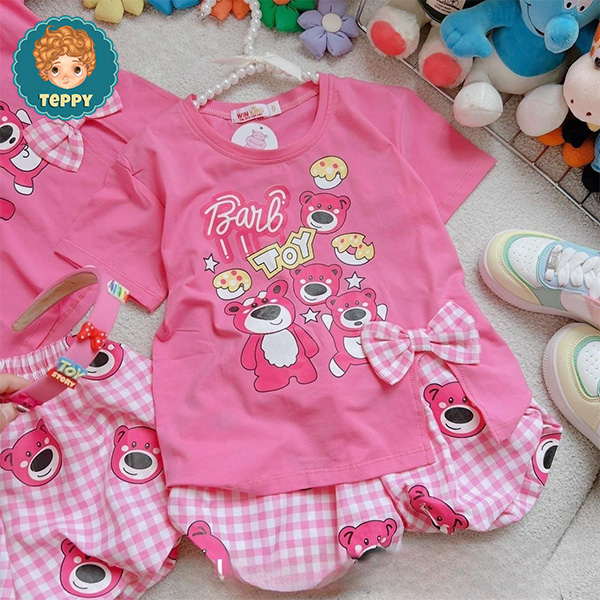 Set bộ gấu dâu hồng cho bé gái