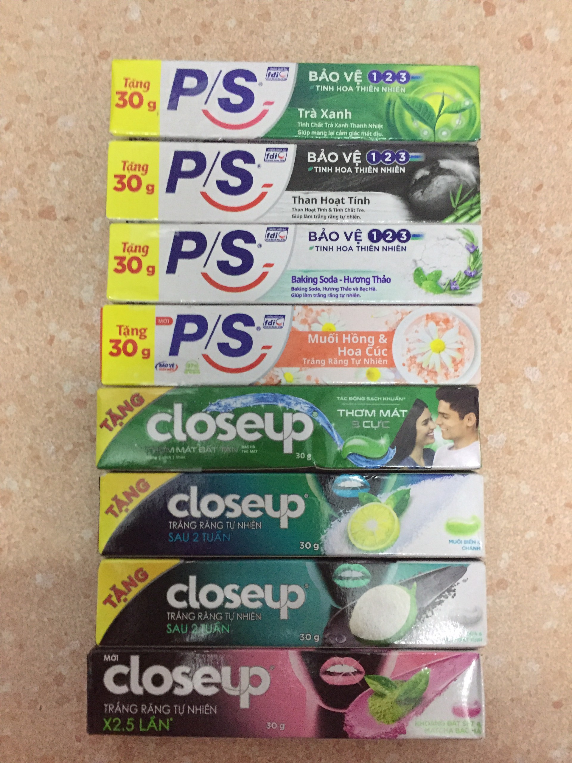 Combo 10 tuýp kem đánh răng PS/Closeup loại du lịch 30g (hàng khuyến mại)