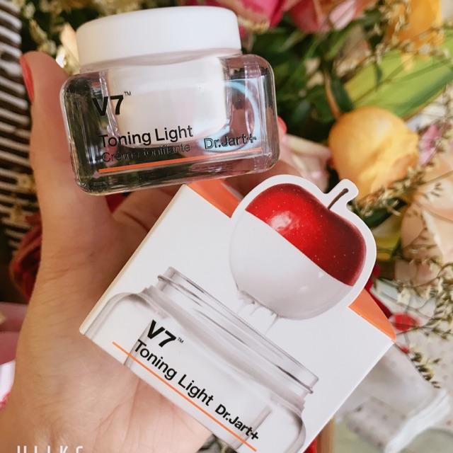 Kem V7 mini Hàn Quốc