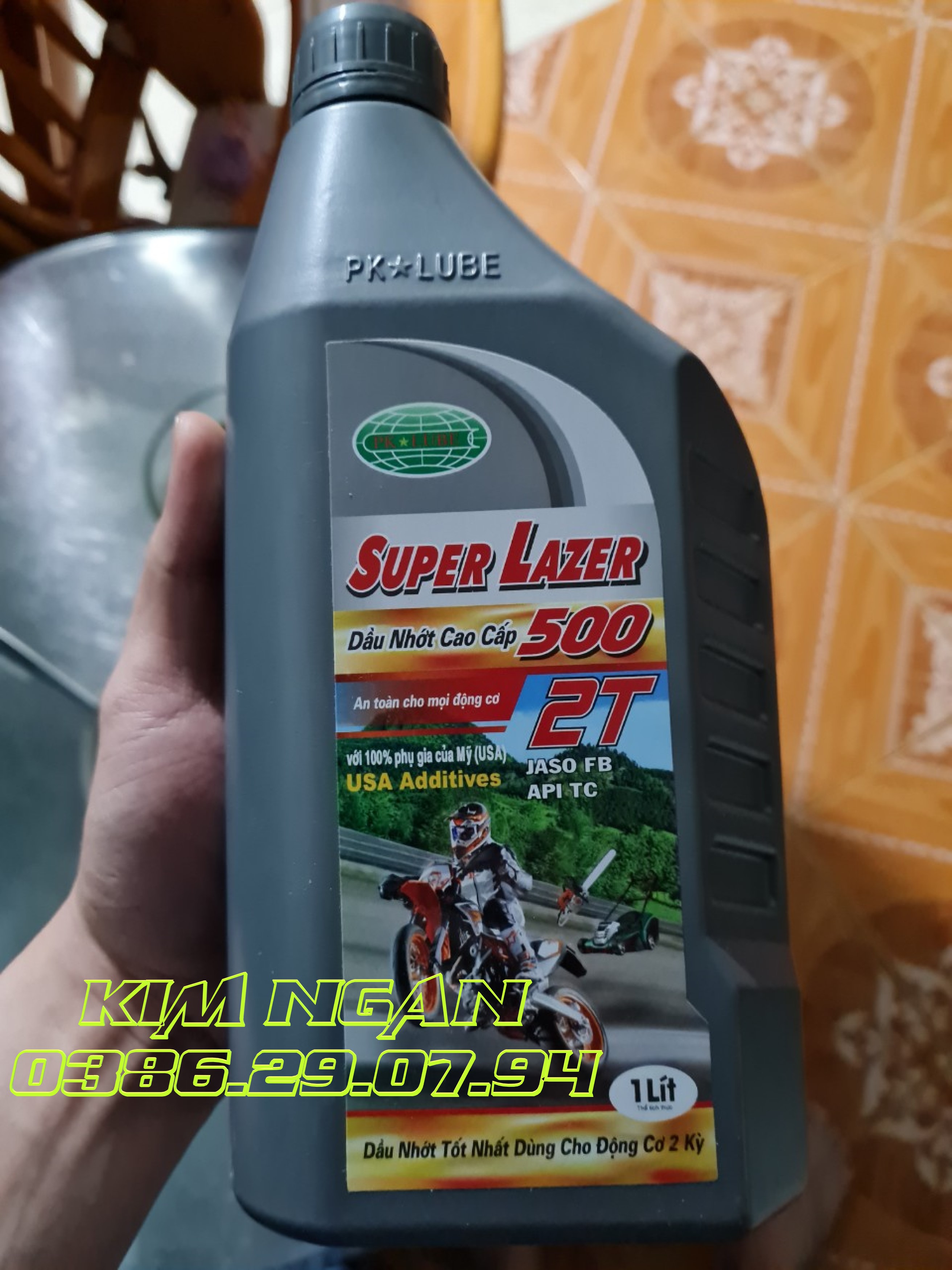 [HCM]Nhớt thơm xe 2 thì SUPER LAZER 500 - 1 Lít