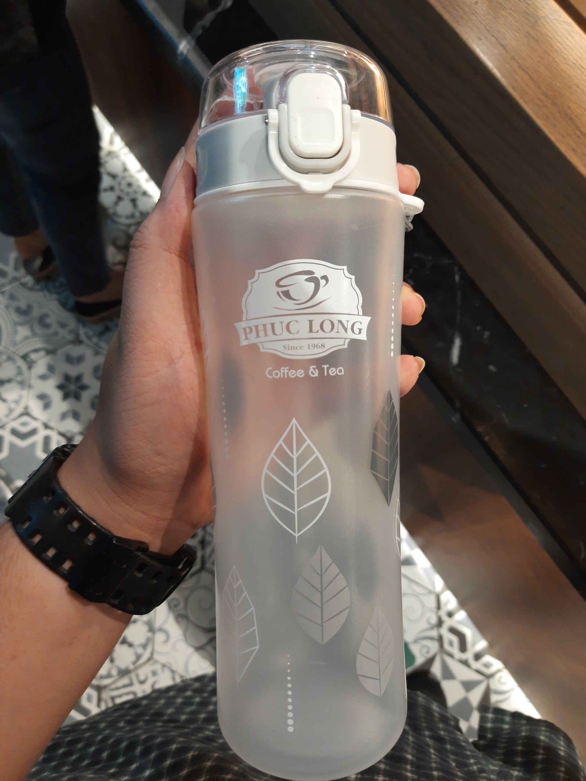Bình thể thao lá trà Phúc Long 700ml