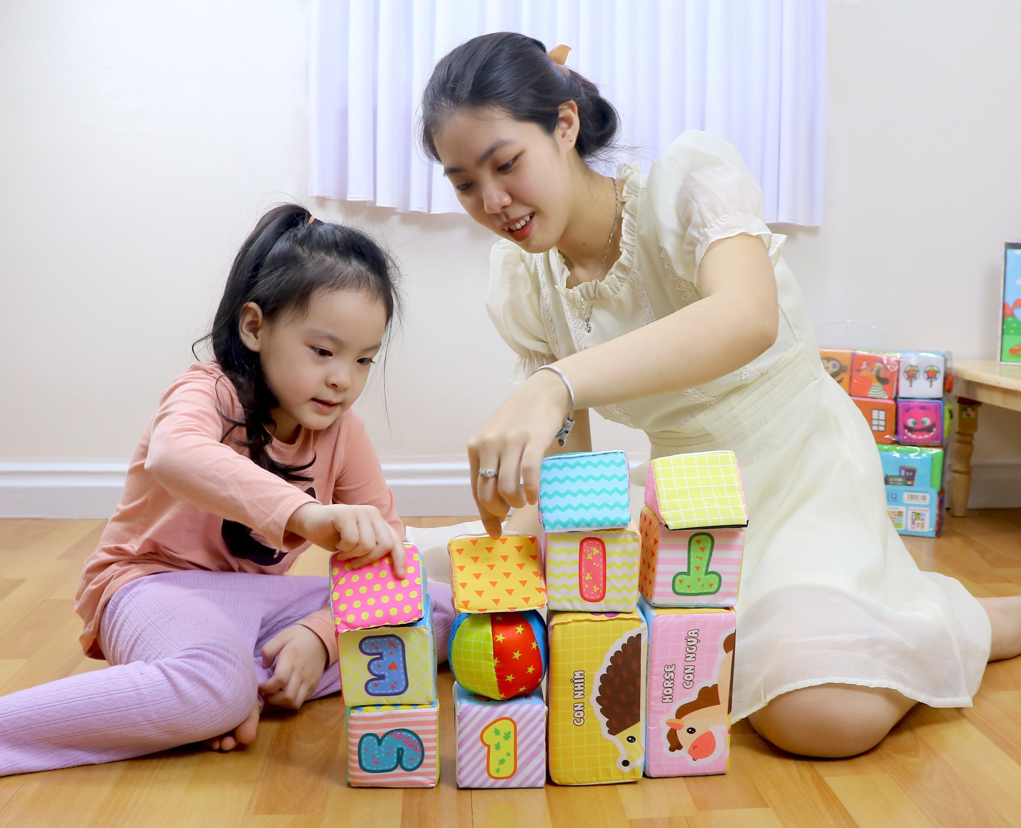 Bộ xúc xắc Khối hình vui nhộn