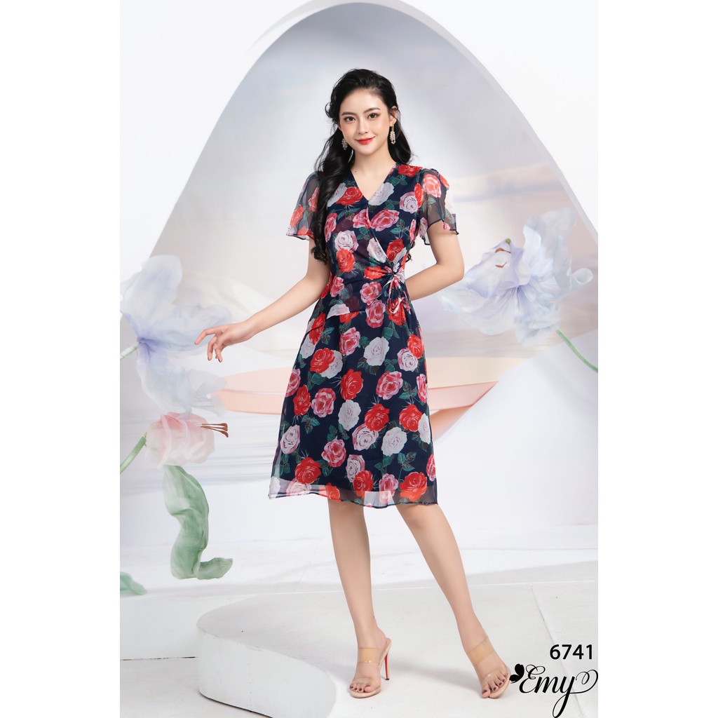 Đầm EMY EM6741 Xoè Cổ V Đắp Chéo