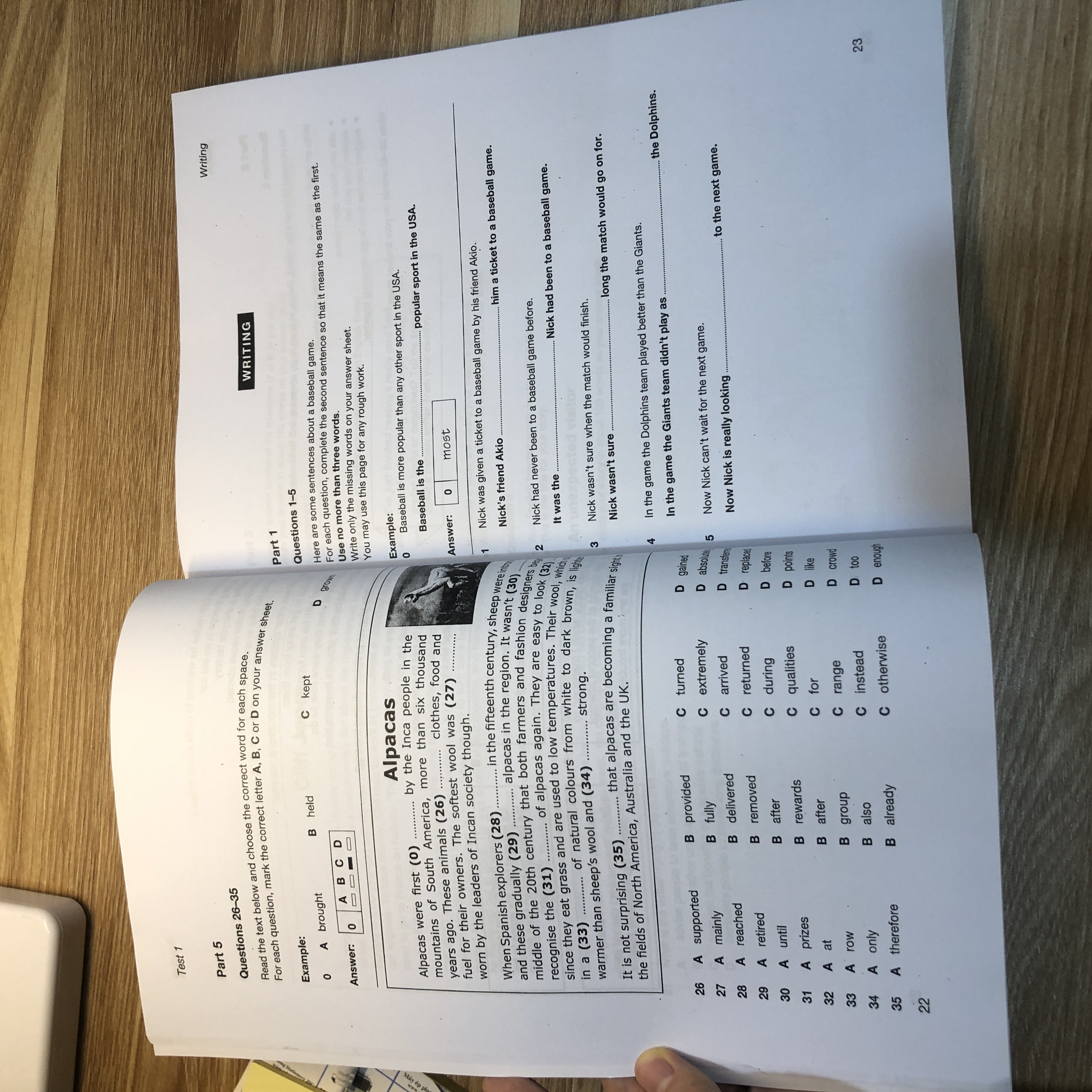 Bộ sách Cambridge Preliminary English Test 1-8 (File nghe được gửi qua mail)