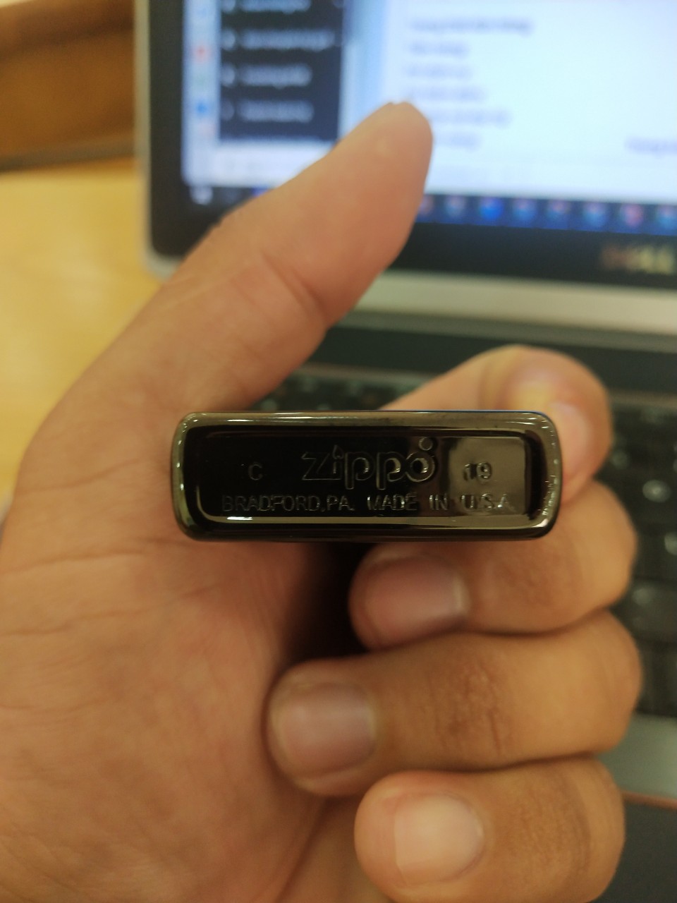 [HCM]Zippo Khắc Laze Logo Bộ Công - An Đen