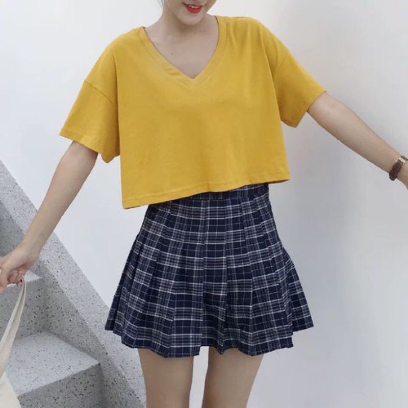 Áo croptop trơn cổ tim