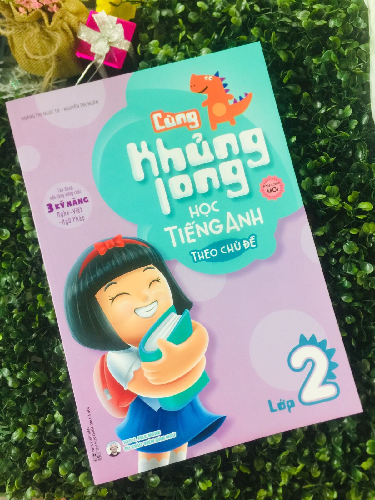 Cùng khủng long học Tiếng Anh theo chủ đề Lớp 2