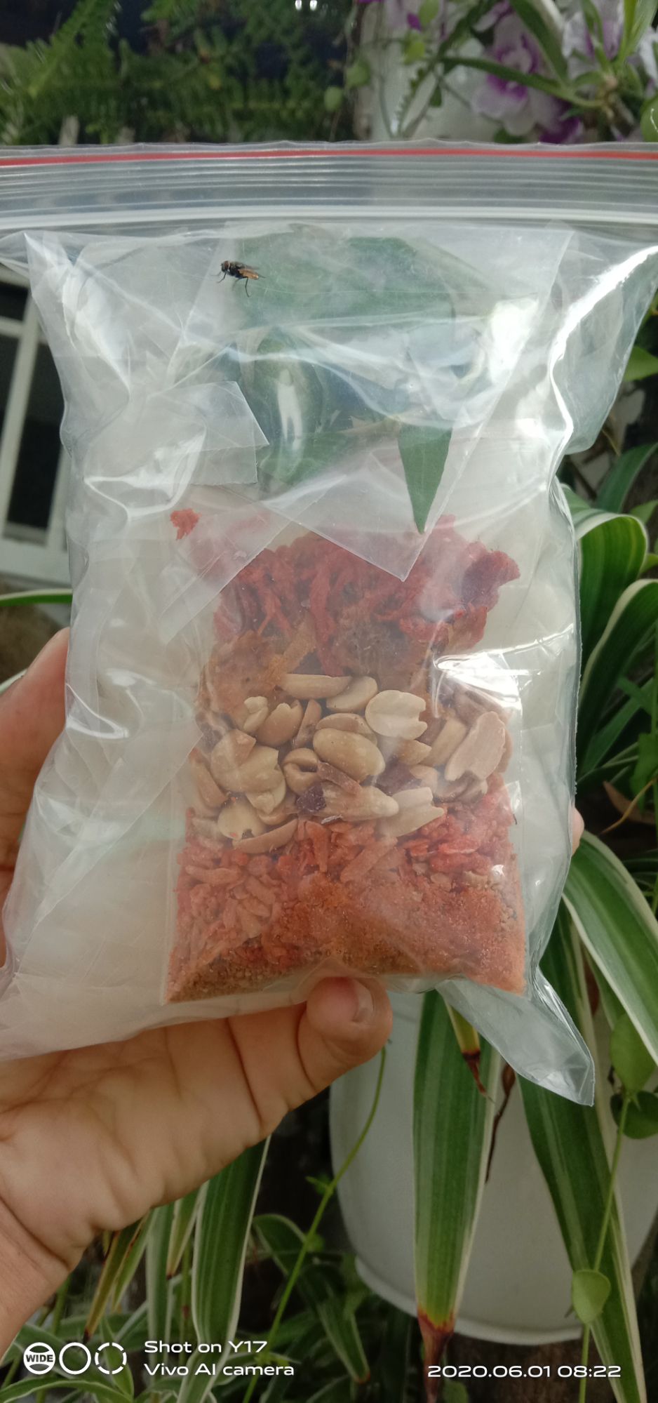1 bịch bánh tráng trộn ở đây chỉ có ngon