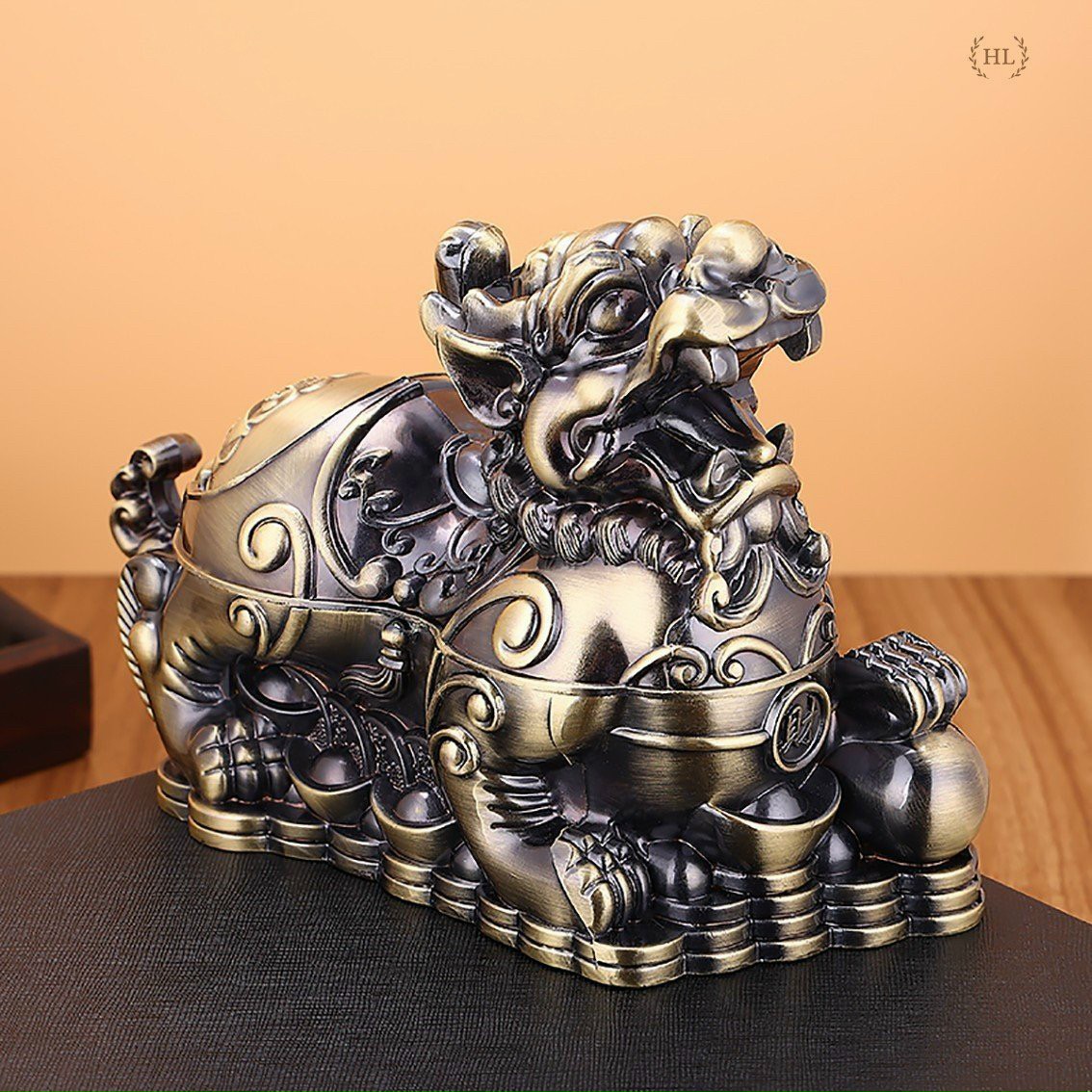 Gạt tàn tỳ hưu | gạt tàn hình tỳ hươu phong thủy - chất liệu hợp kim đồng cao cấp