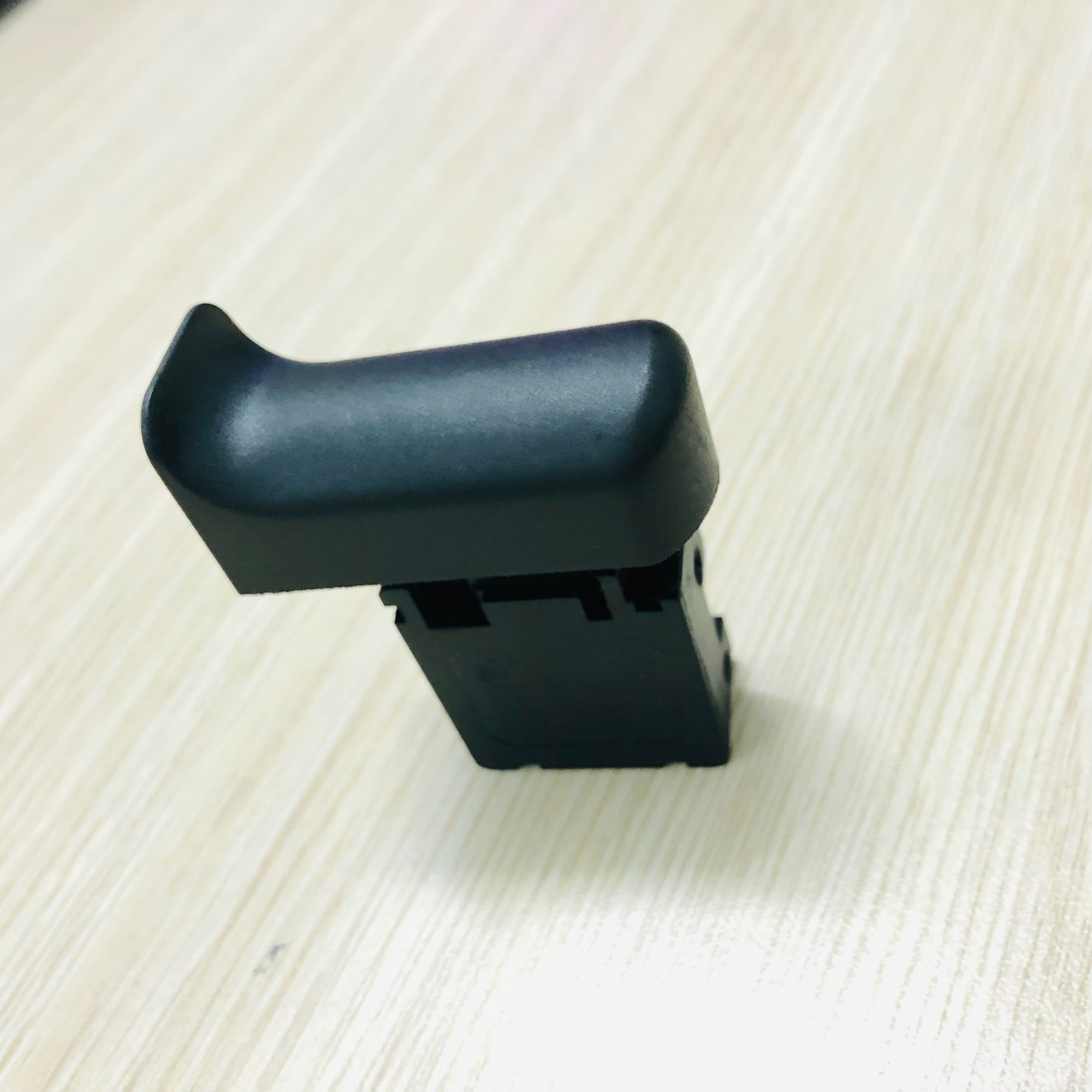 Công tắc máy chà nhám tường kiểu bóp M8-10/2D