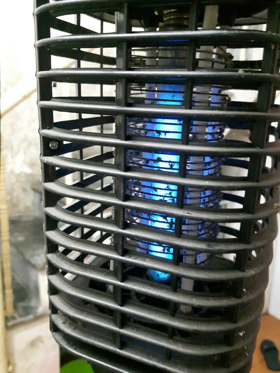 Đèn Bắt Muỗi Côn Trùng hình tháp 3D TOWER (Đen) GT814