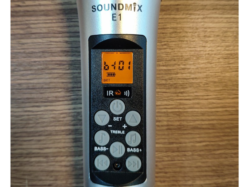 Micro không dây đa năng Soundmix E1 (Chỉnh Echo, Bass, Treble) + quà tặng