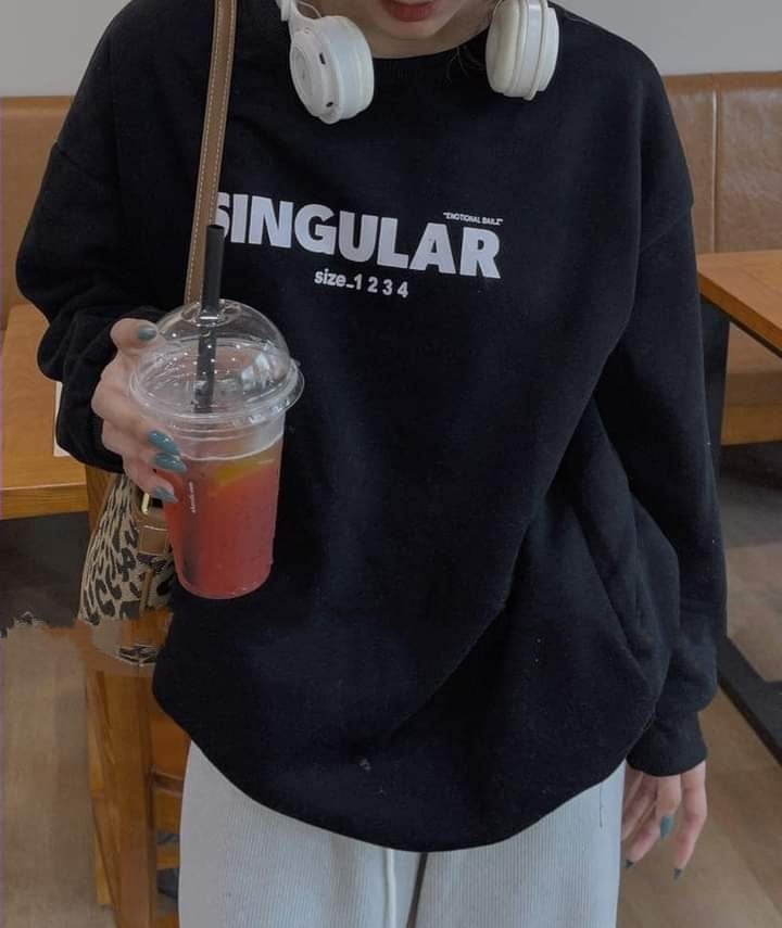 ÁO nỉ sweater in chữ SINGULAR ( trọng lượng từ 40kg đến 70kg )