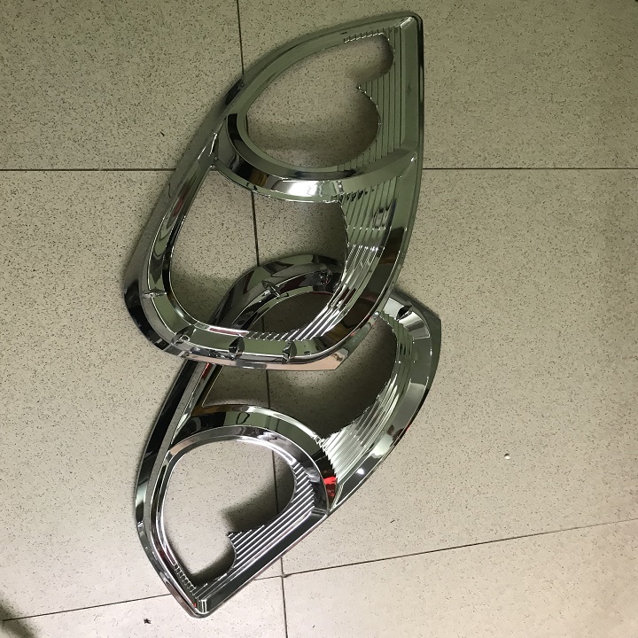 Bộ 2 ốp viền đèn pha mạ crom xe lacetti 2004-2009 .