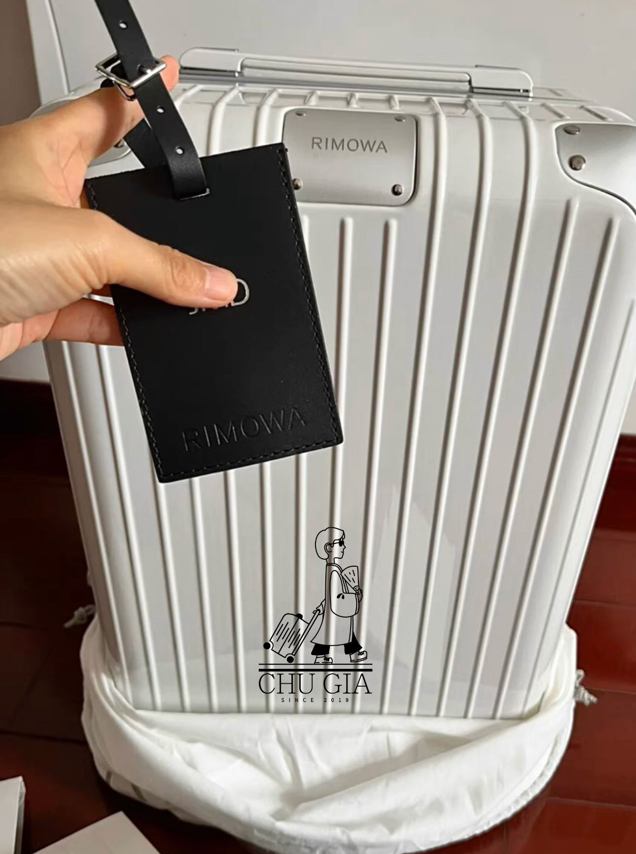 Vali Rimowa Siêu Cấp Hybrid Có sẵn