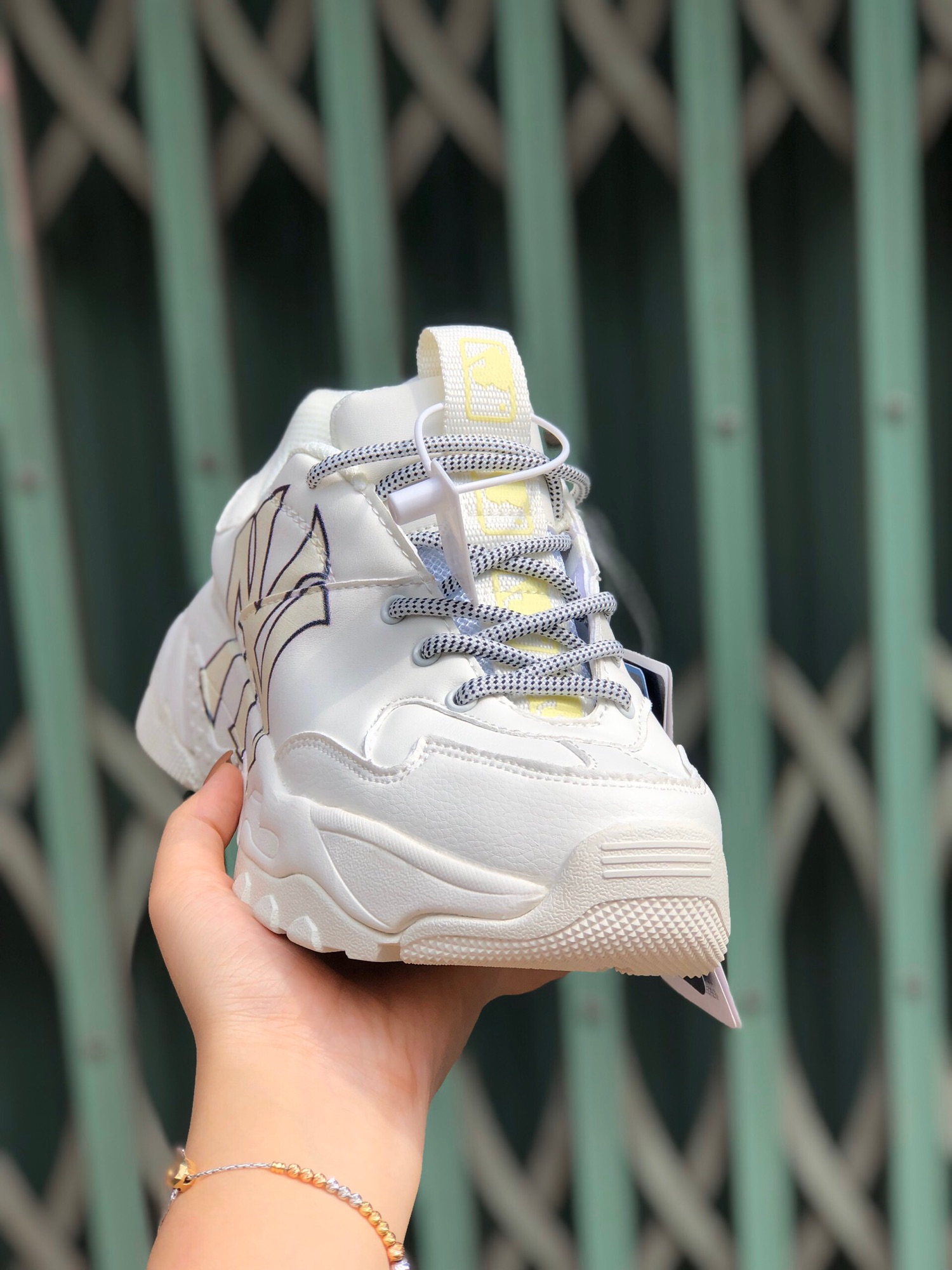 Giày thể thao MLB ny vàng (36-43)