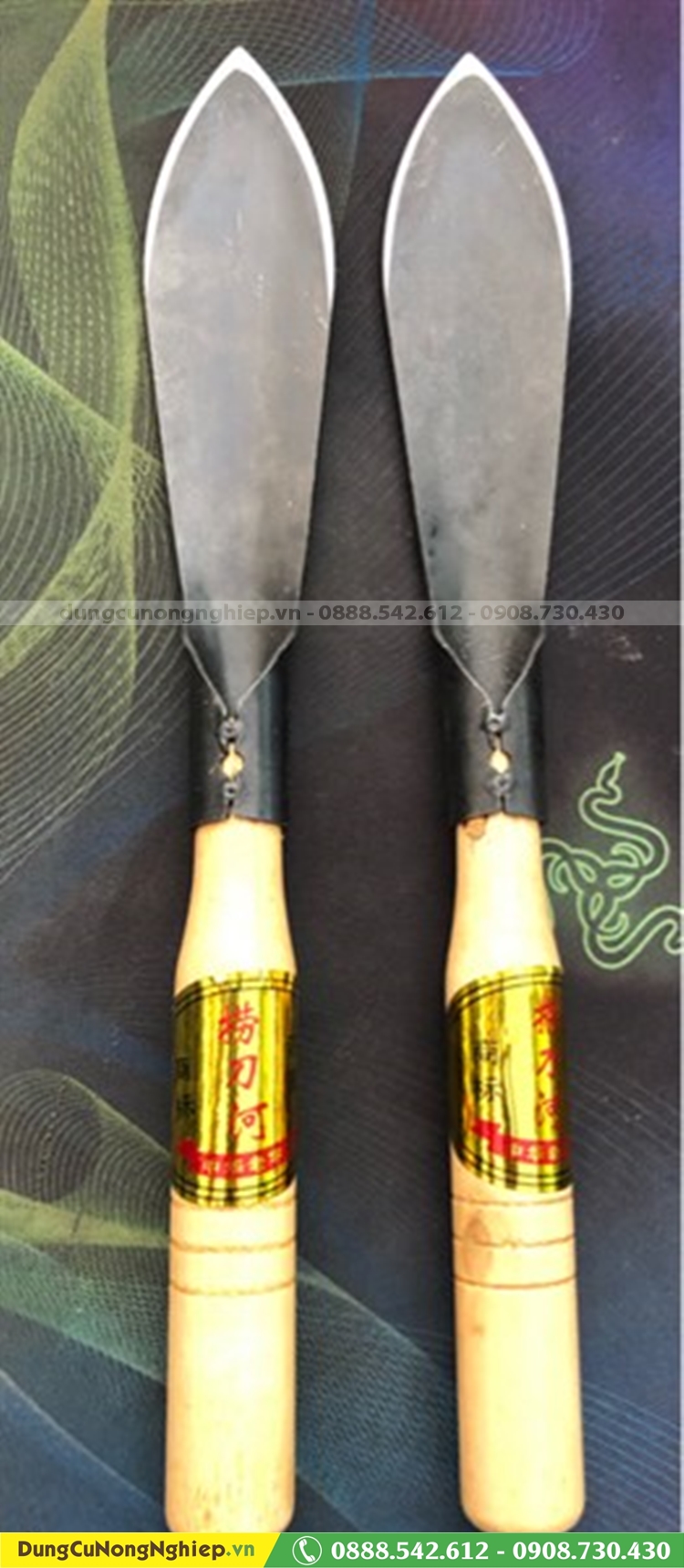 Xẻng mũi nhọn cán gỗ cầm tay mini