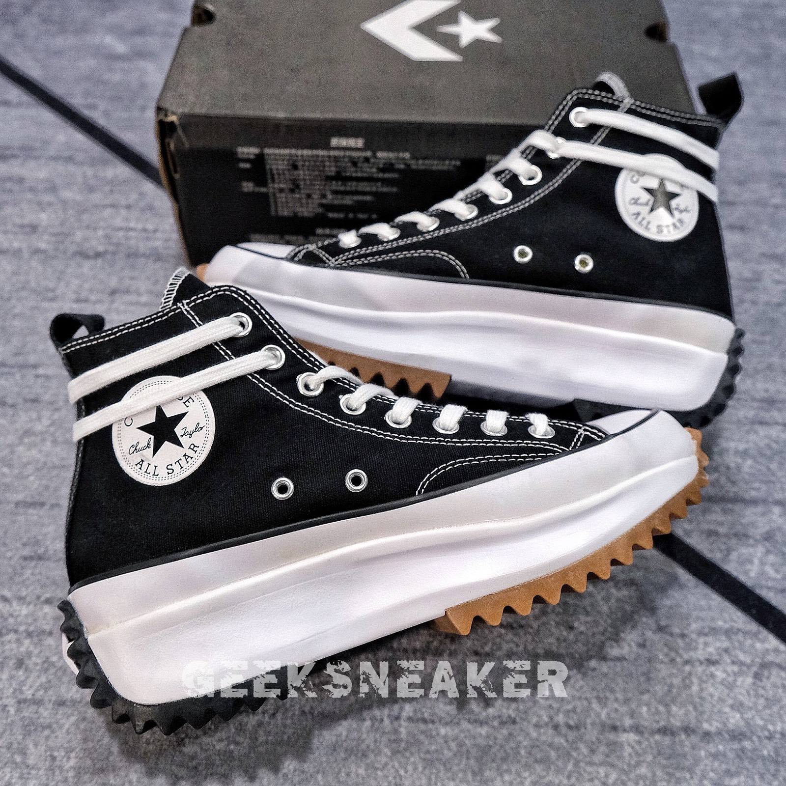 [GeekSneaker] Converse Run Star Hike Hi JW Anderson Black