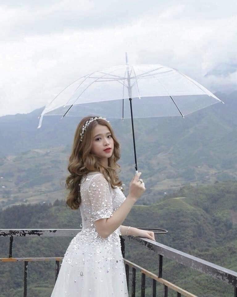 Ô Dù Trong Suốt