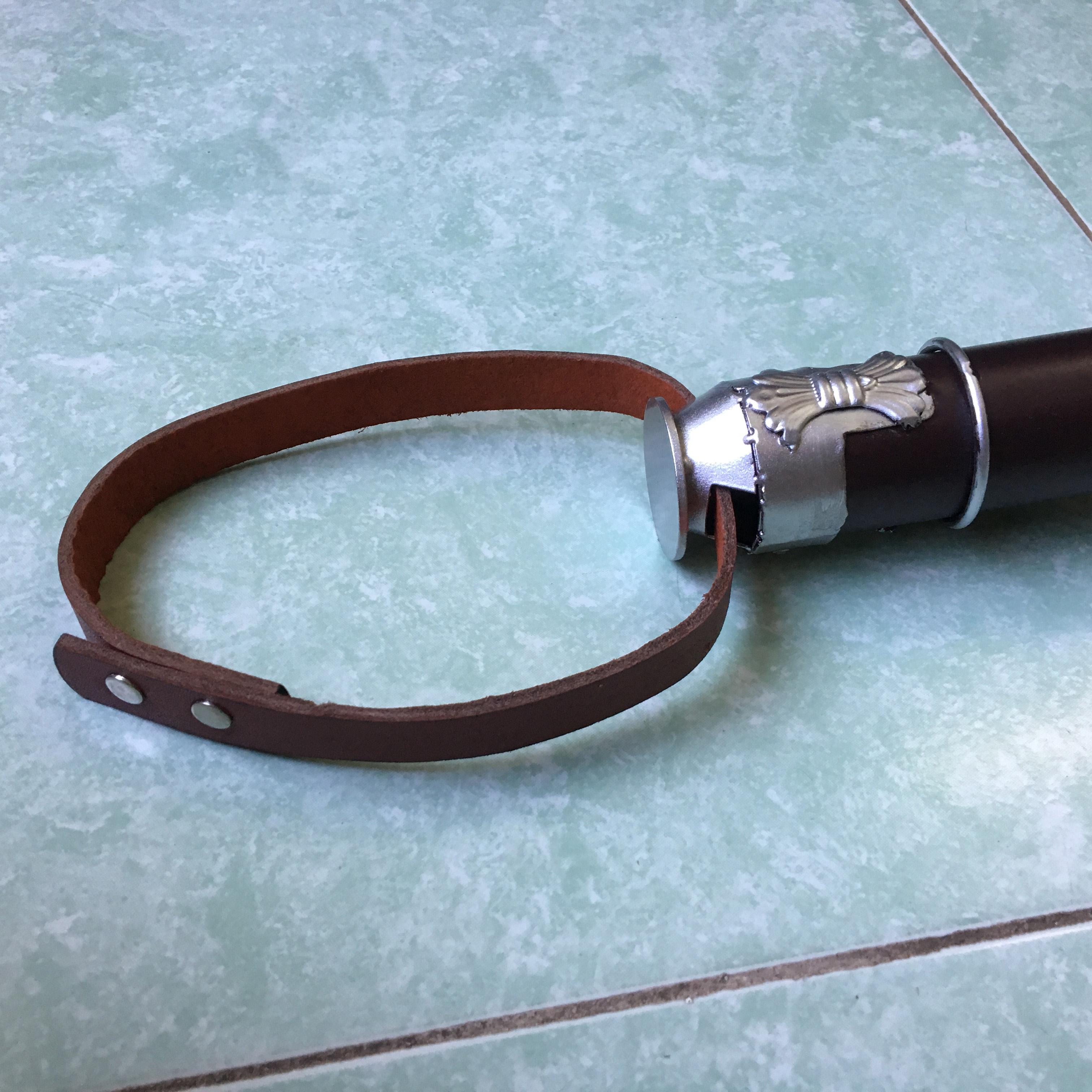 Búa Thor Mjolnir Bằng Sắt Tỉ Lệ 1:1