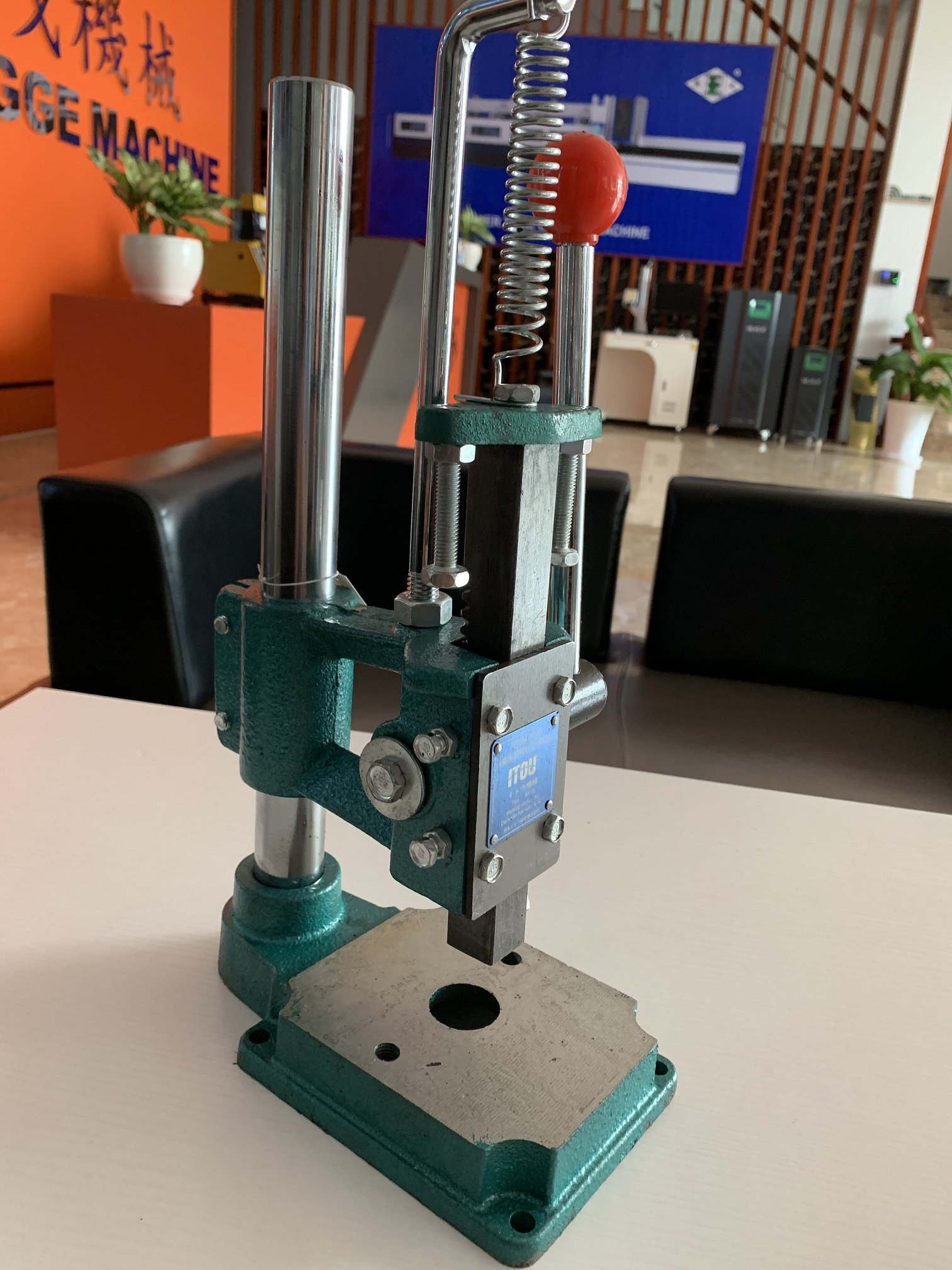 MÁY DẬP GẠT TAY MINI JM-16 (TRỤC VUÔNG)