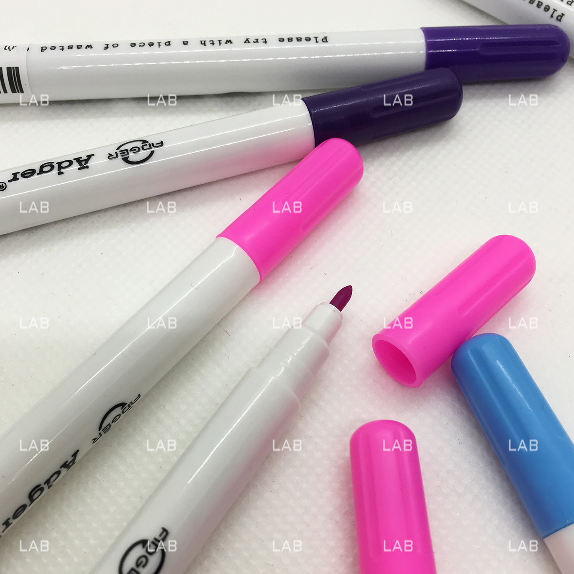 Bút bay màu theo thời gian - Magic pen (cây)