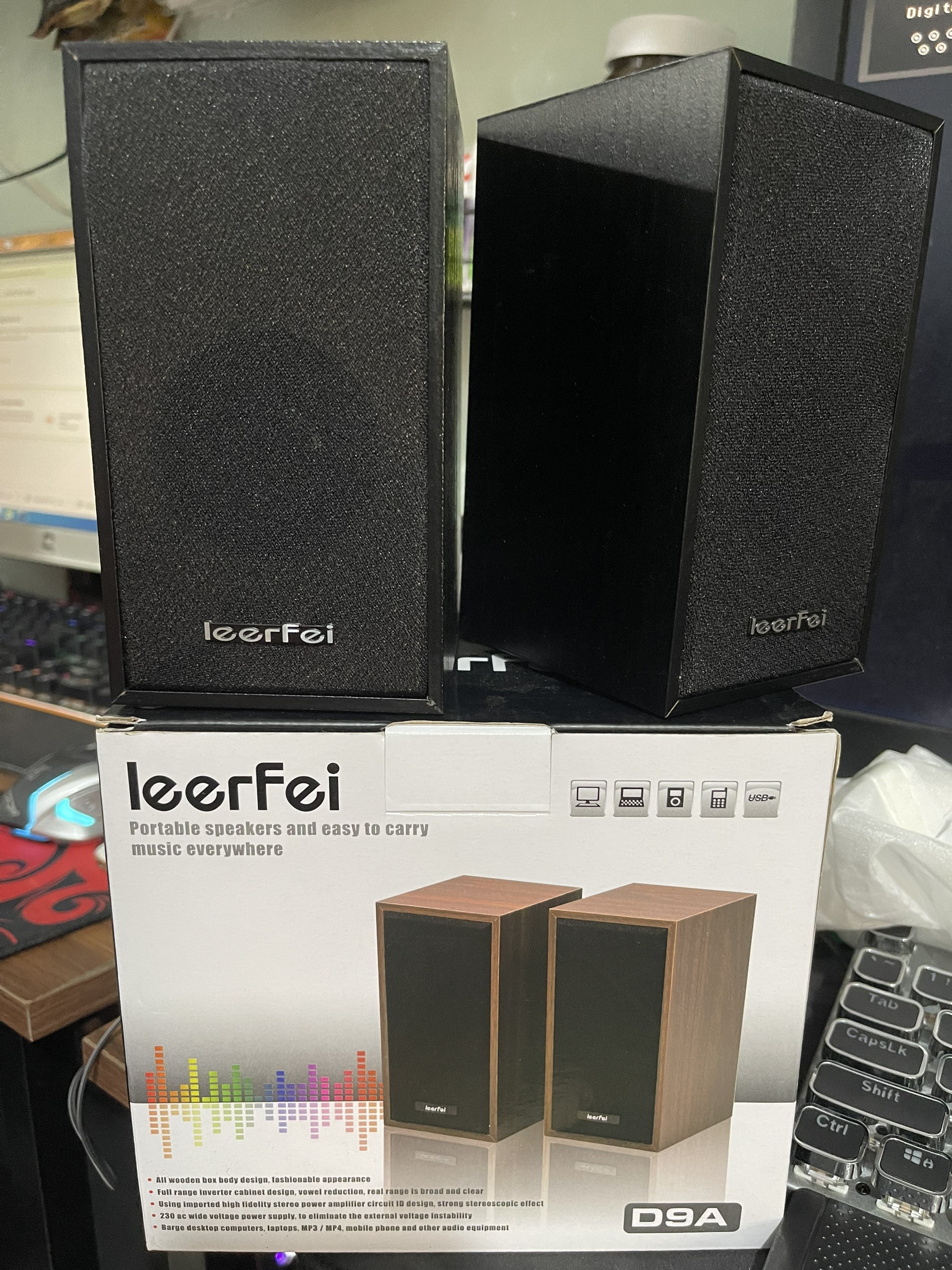 LOA LAPTOP LEERFEI 2.0 D9A ĐẦU CẮM ĐIỆN