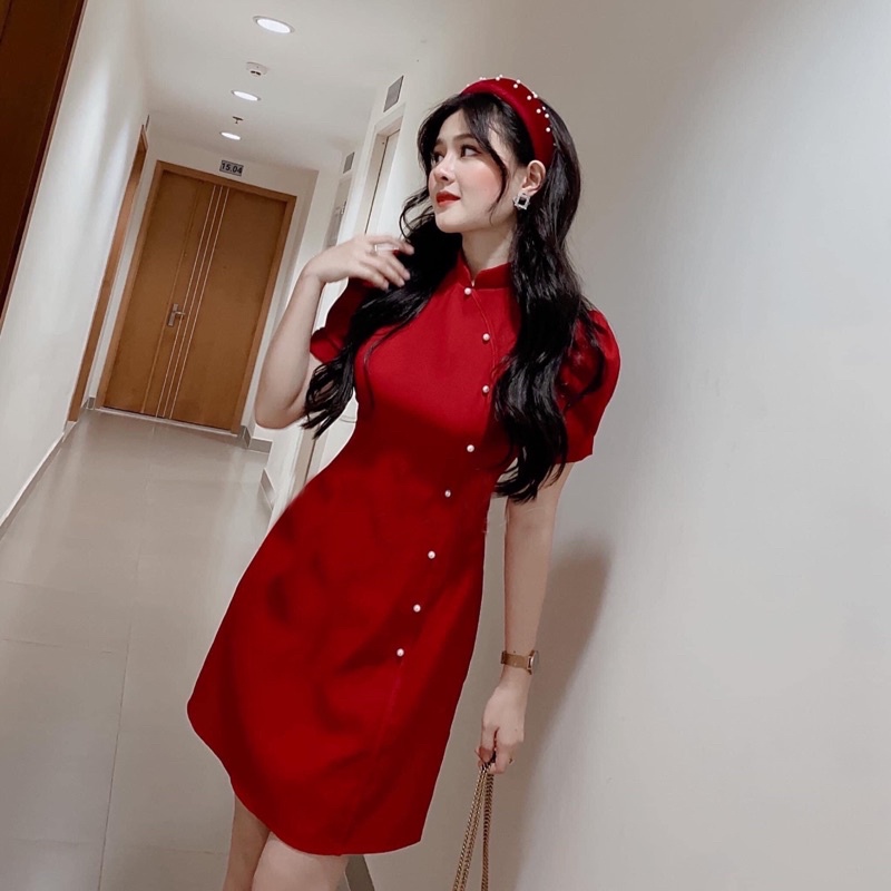 ĐẦM ĐỎ, CỔ ÁO DÀI, NÚT NGỌC (có ảnh thật) MS114