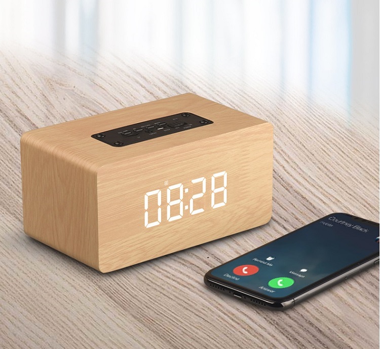 Loa Bluetooth Mini Có Hiển Thị Đồng Hồ Đa Năng W5