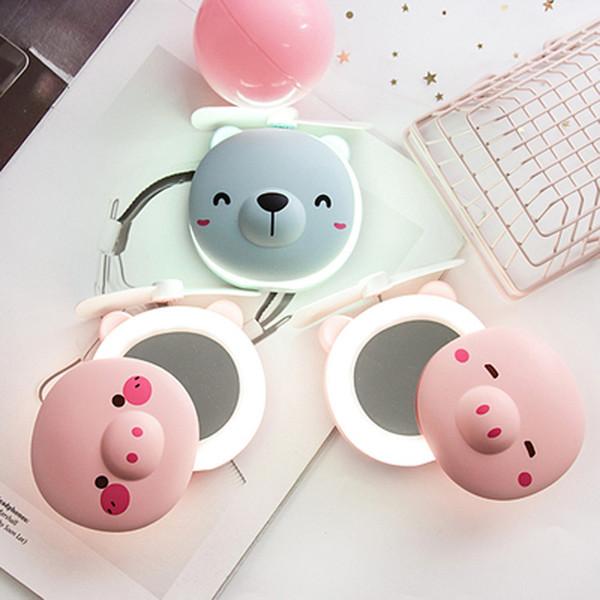 Quạt mini hình thú có đèn Led trang điểm