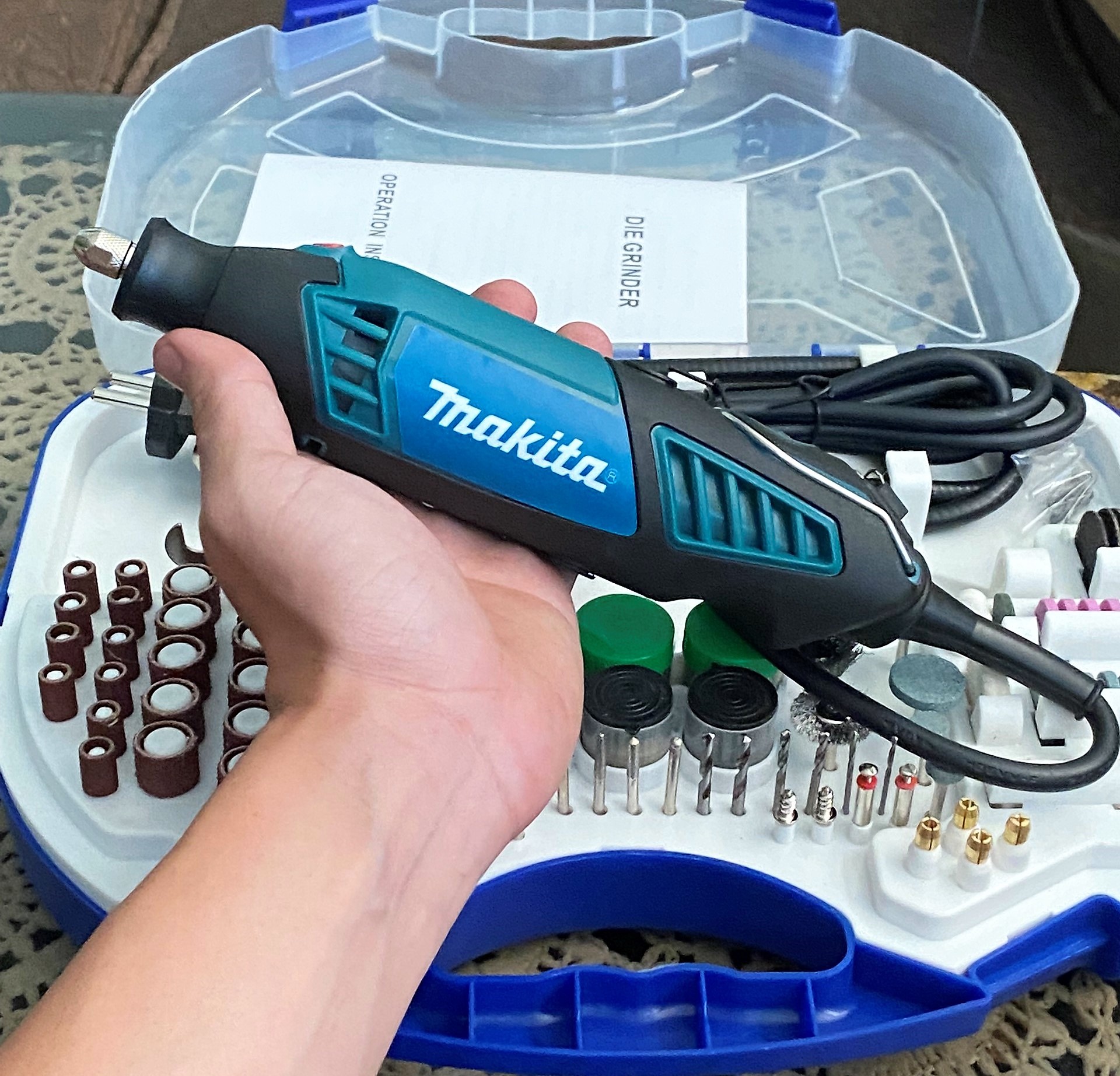 BỘ MÁY KHOAN MÀI CẮT KHẮC MAKITA 350W JQ3100A 6 TỐC ĐỘ 100 CHI TIẾT PHỤ KIỆN.MÁY MÀI KHUÔN MAKITA CHÍNH HÃNG