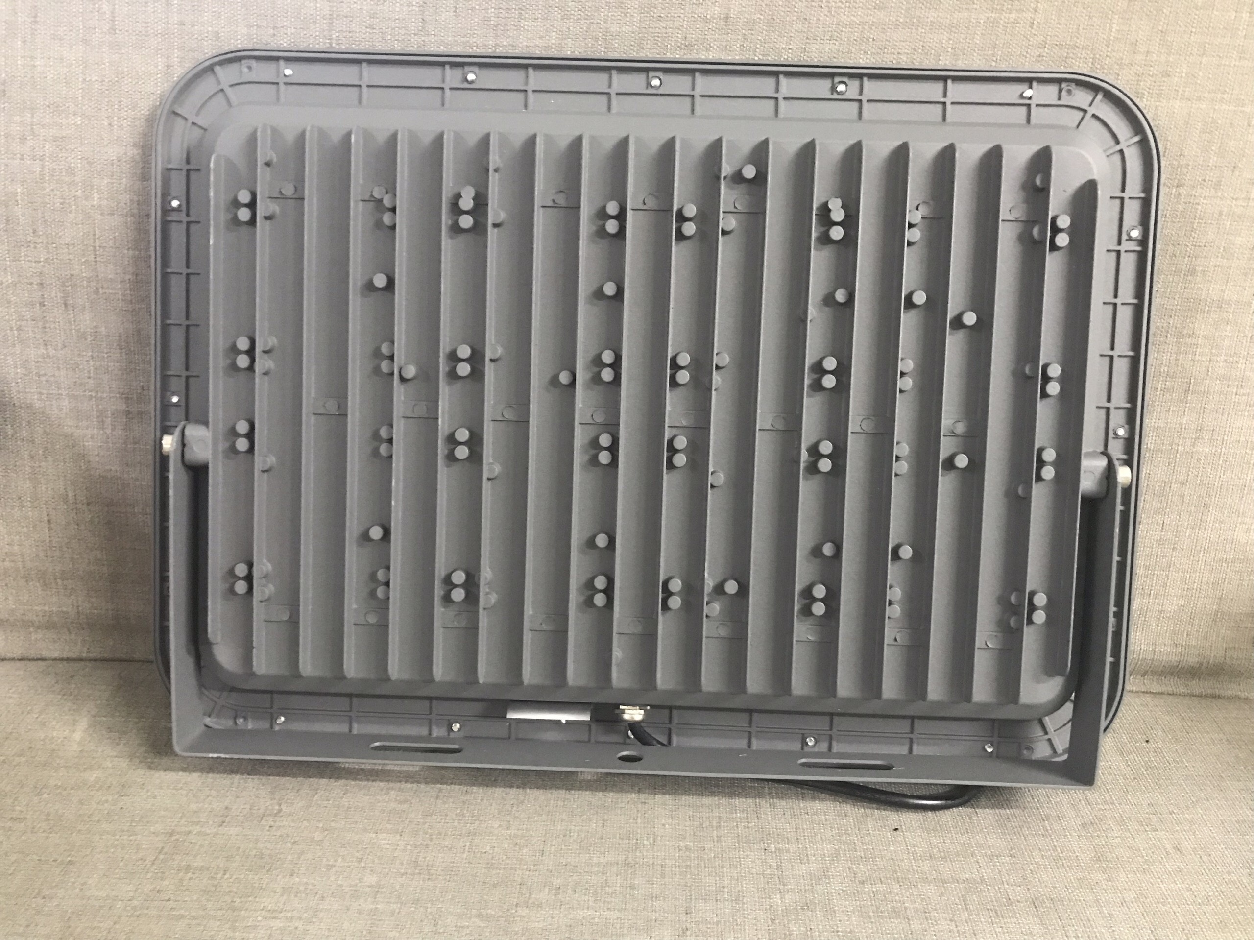 Đèn pha sân bóng 500W