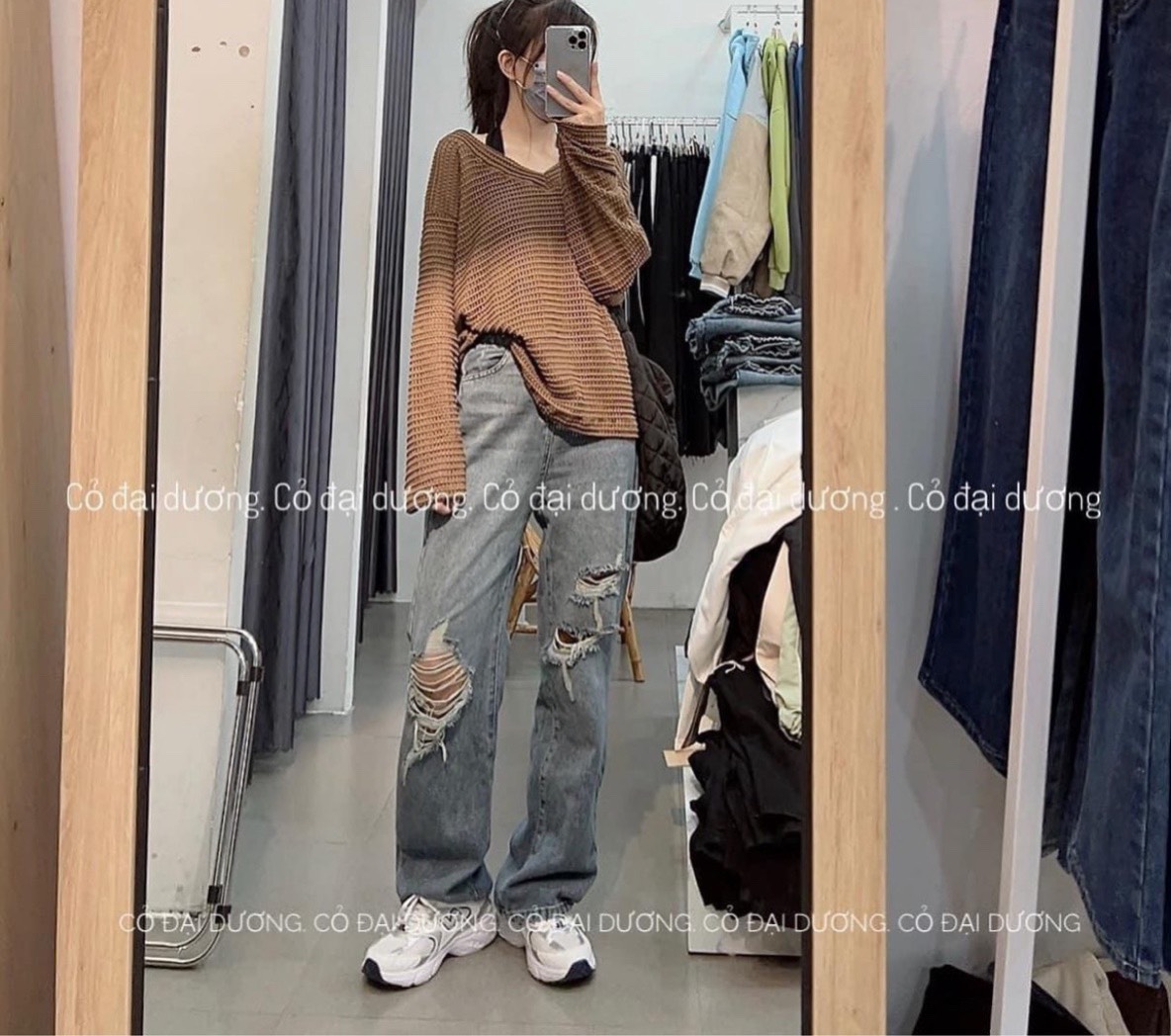Set áo yếm kèm áo lưới cổ tim oversize cá tính