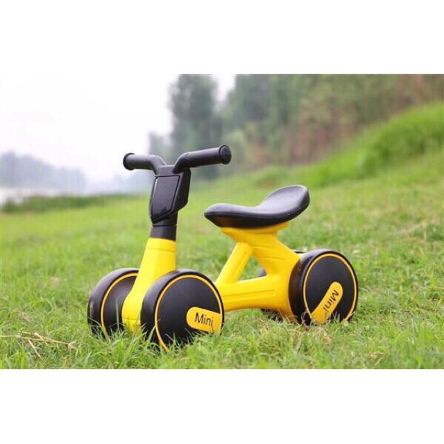 Xe chòi chân thăng bằng Mini ( Có đèn và nhạc )