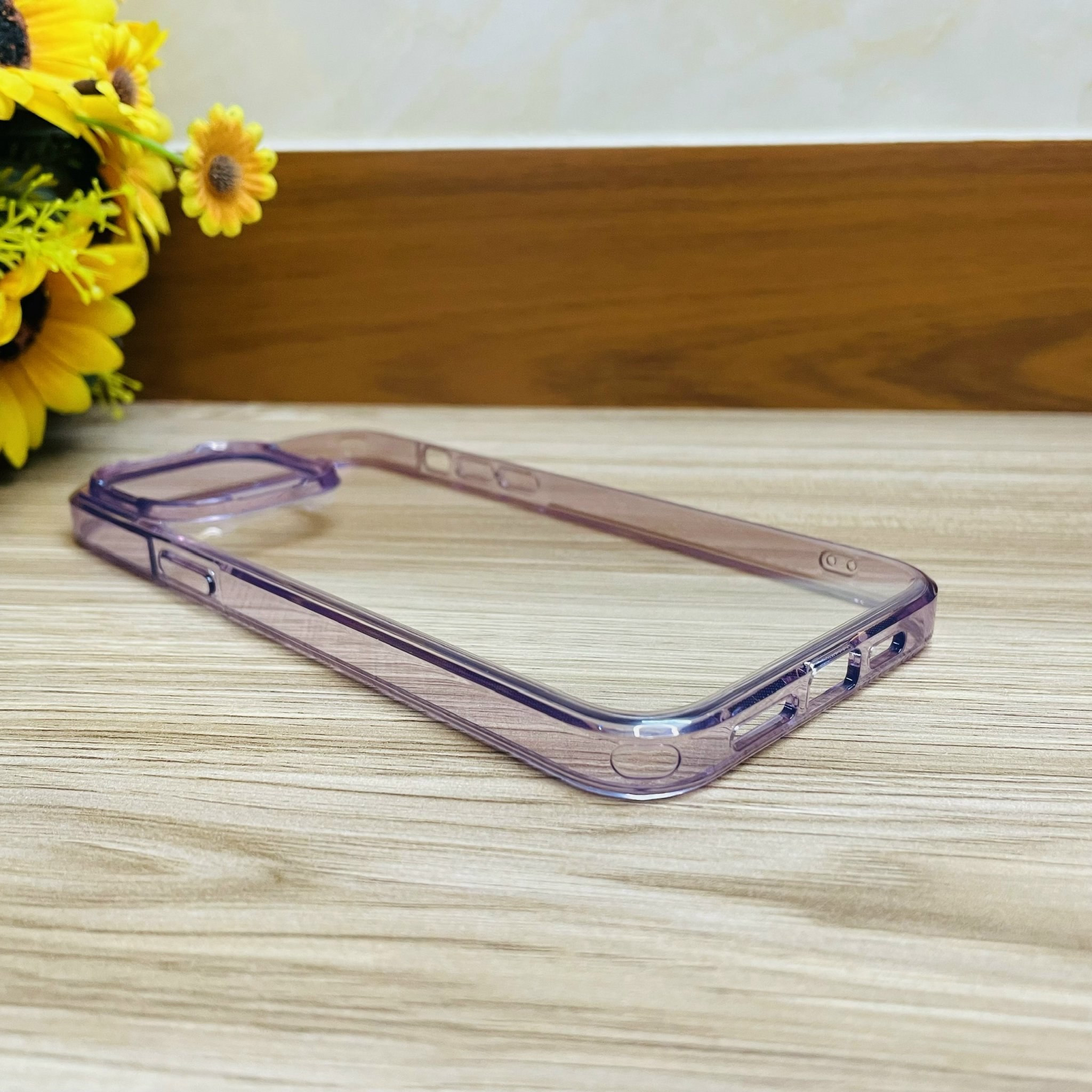 Ốp lưng iPhone 14 Pro Max Likgus trong viền màu tím