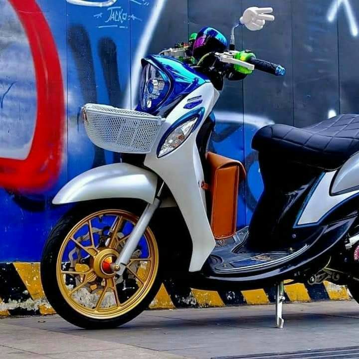 Rổ Trước Xe Scoopy 2021