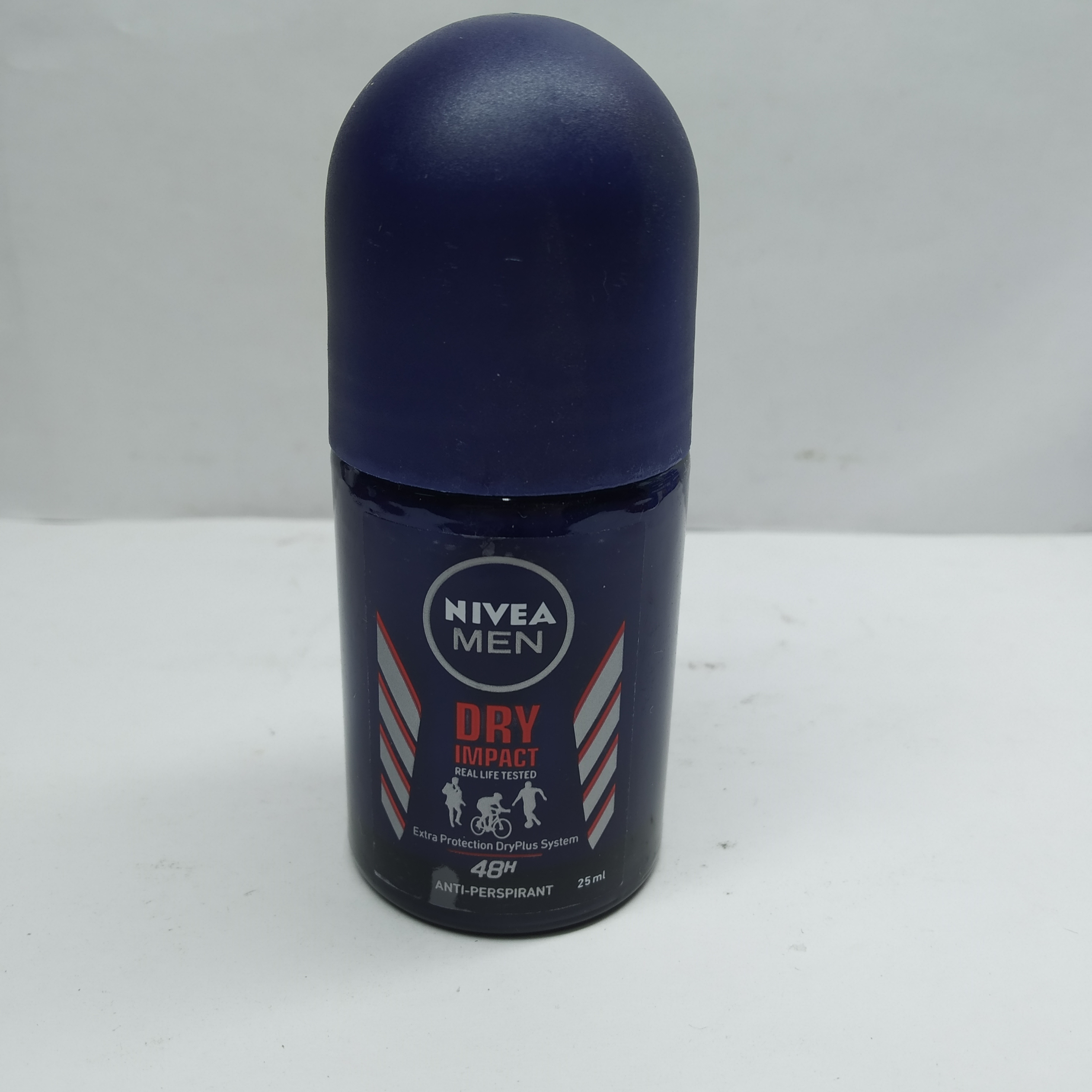 Lăn Khử Mùi Nivea Men Dry Impact 50ml
