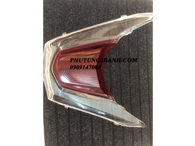 Chụp kính đèn sau xe Elizabeth Fi