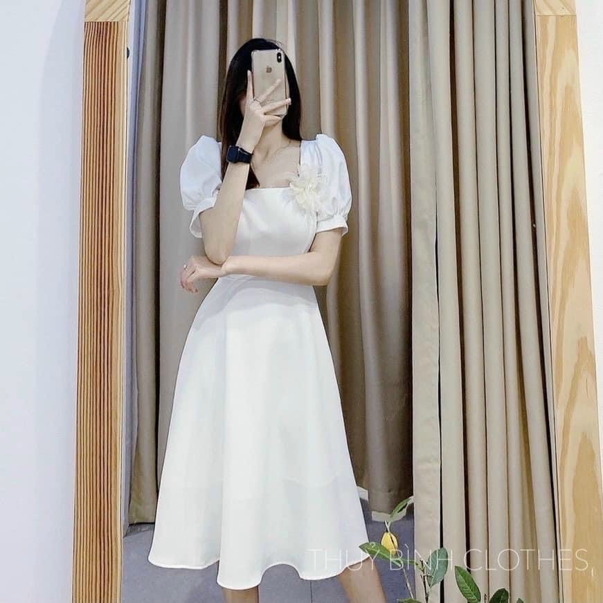 Đầm cổ vuông kèm hoa 3 màu