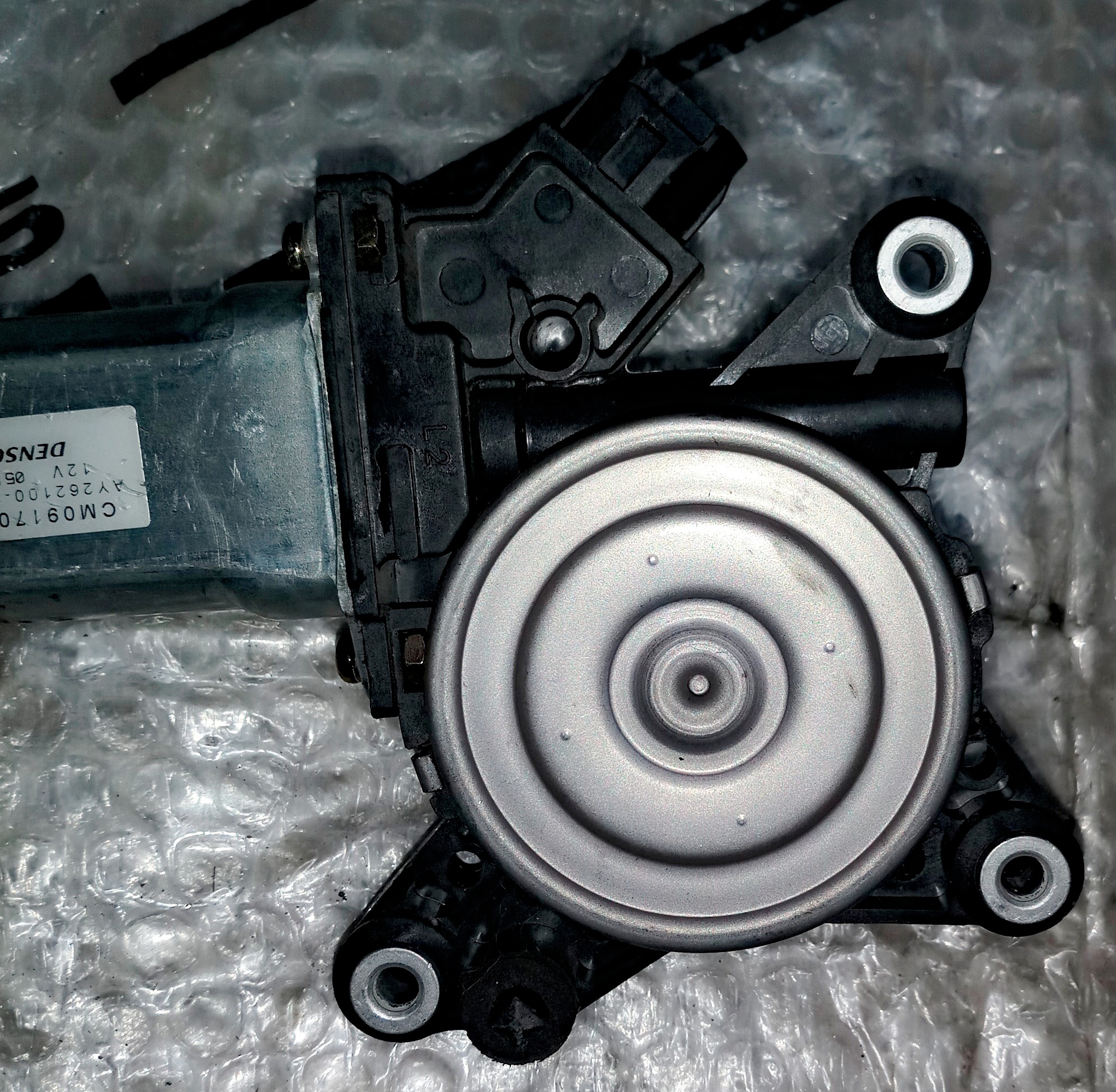 [HCM]Motor kính bấm DENSO 12v