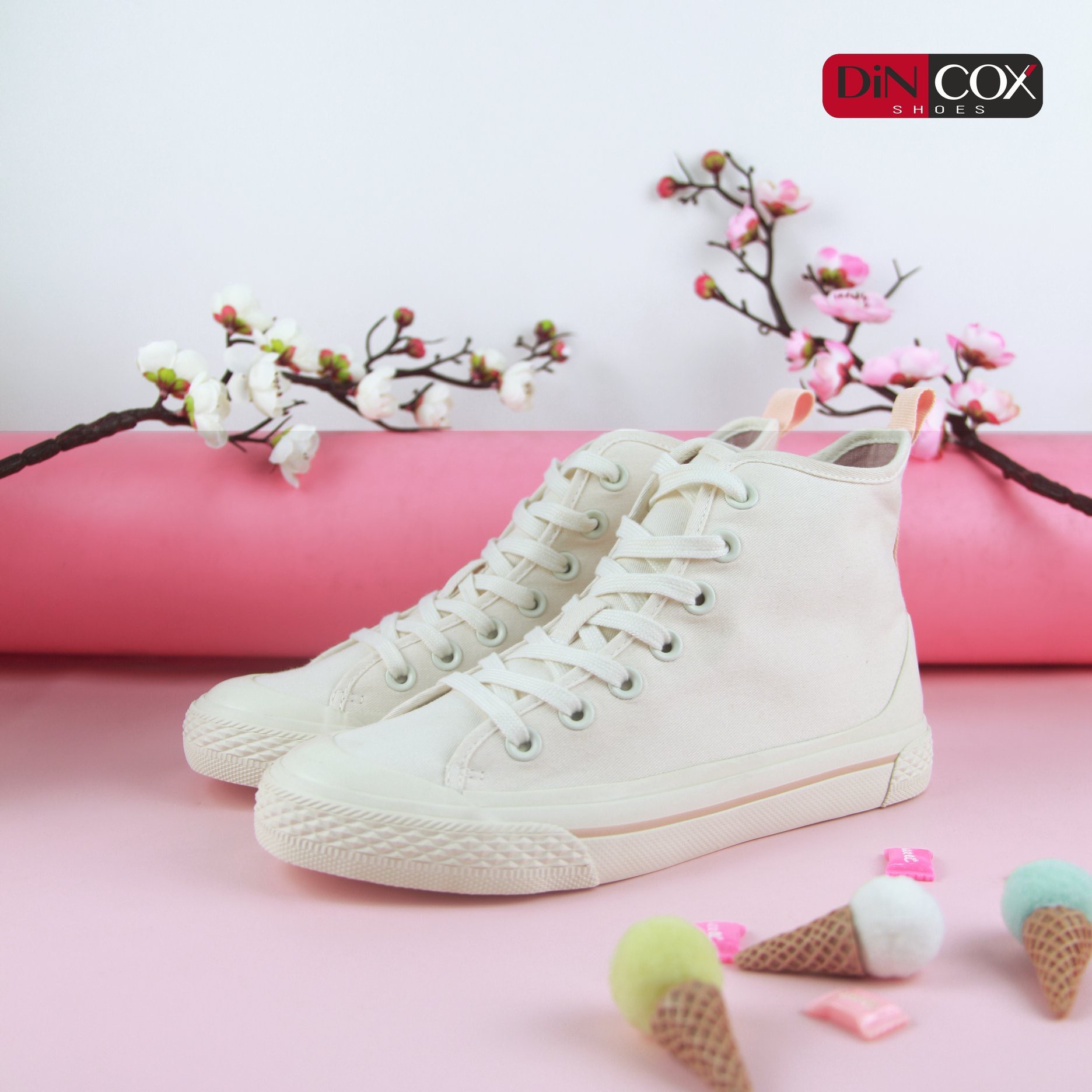 Giày Sneakers Nữ DinCox White D09